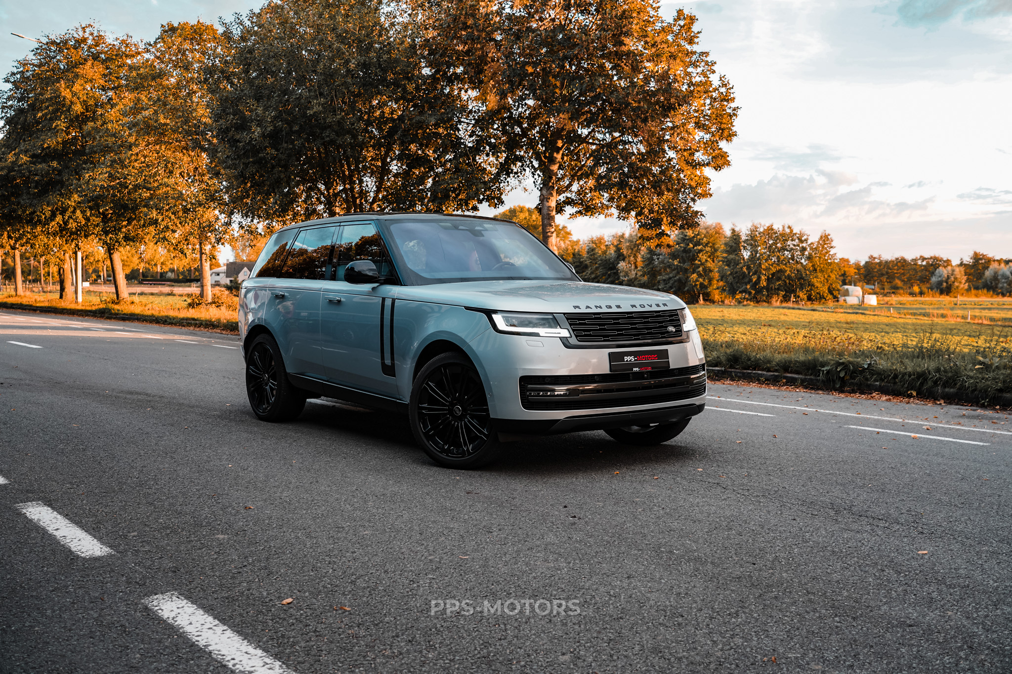 Land Rover RANGE ROVER D300 AUTOBIOGRAPHY photo 14