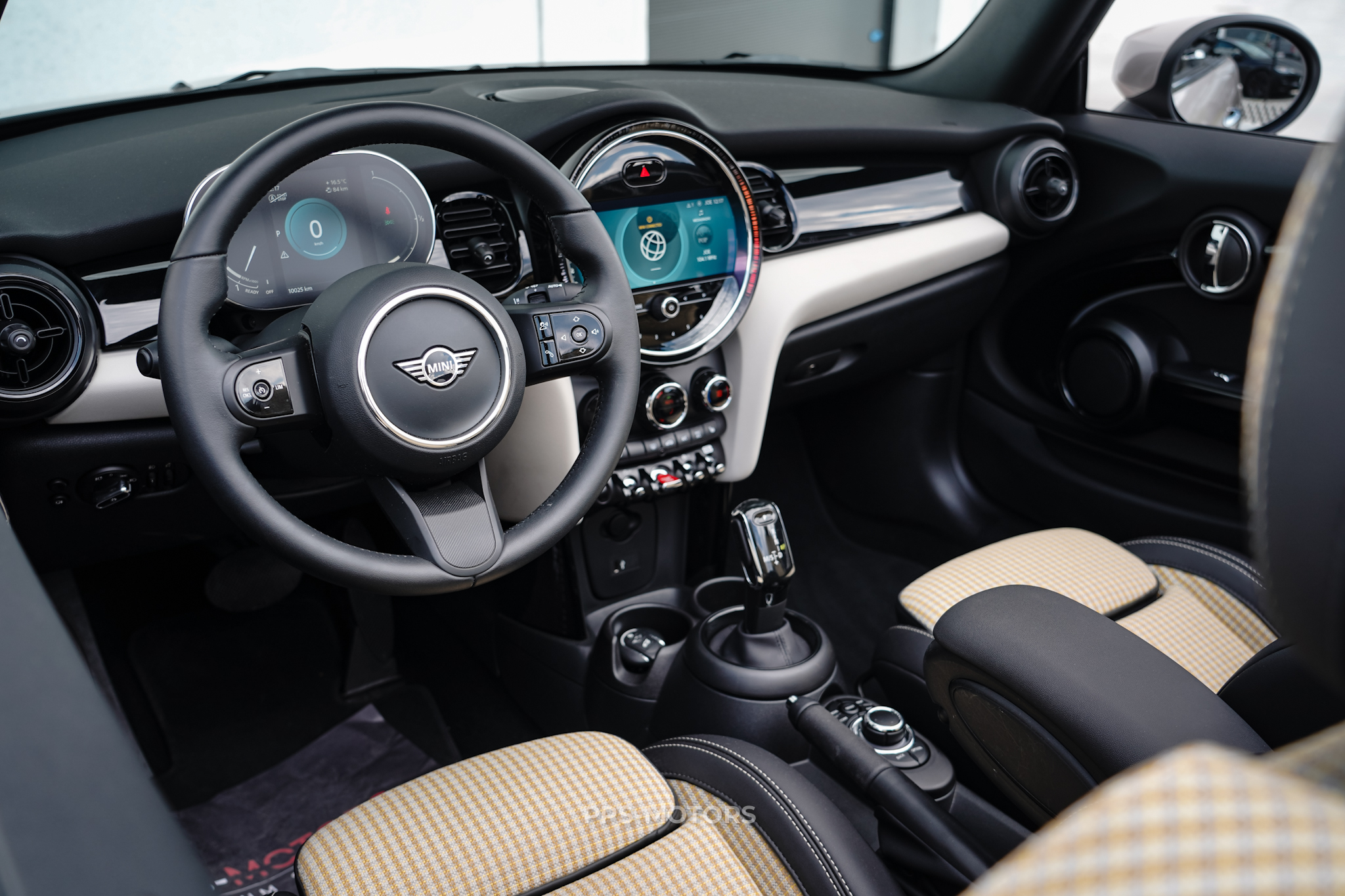 MINI COOPER CABRIO photo 22