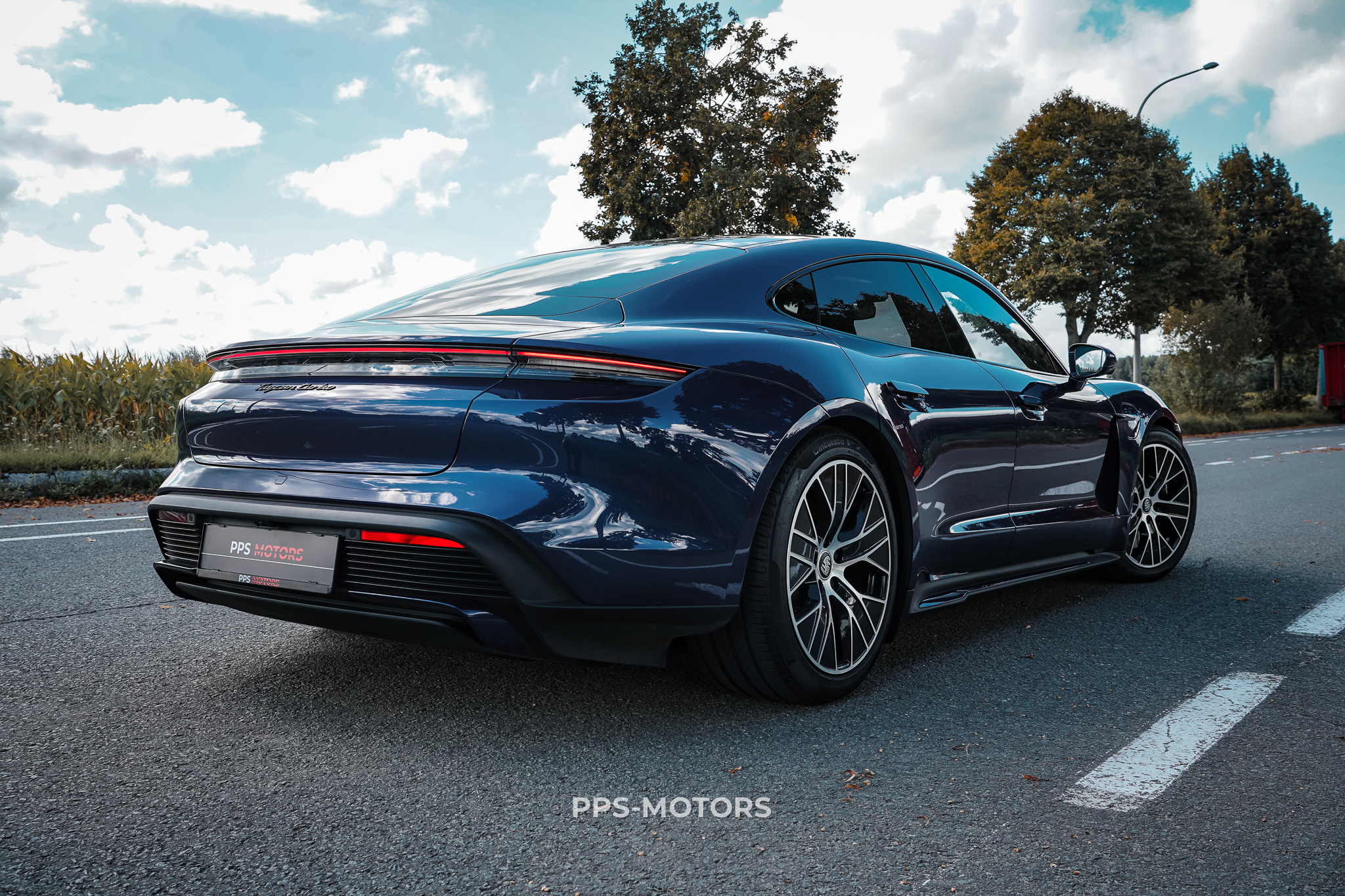 Porsche TAYCAN TURBO NEW! photo 9