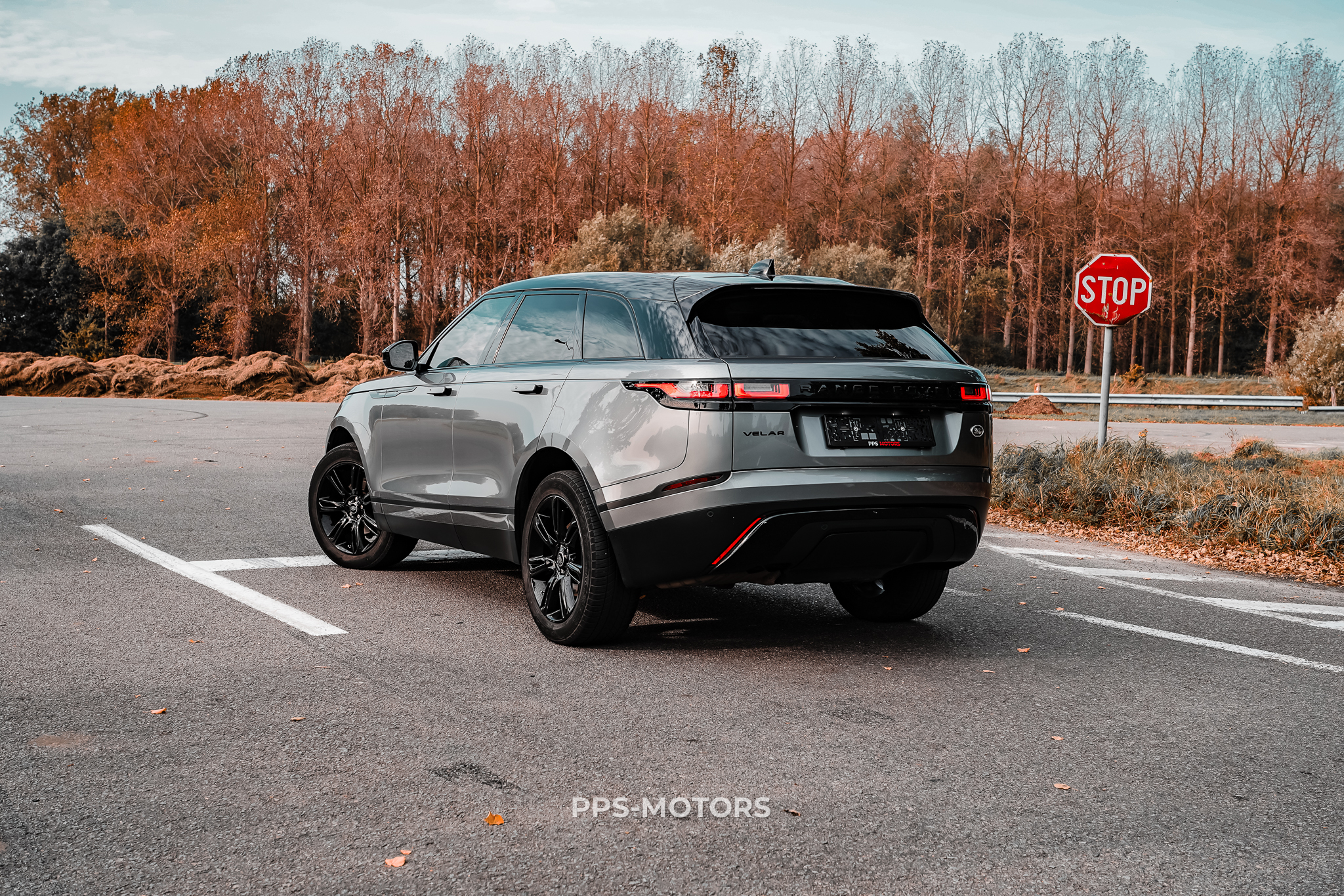 Land Rover RANGE ROVER VELAR photo 10