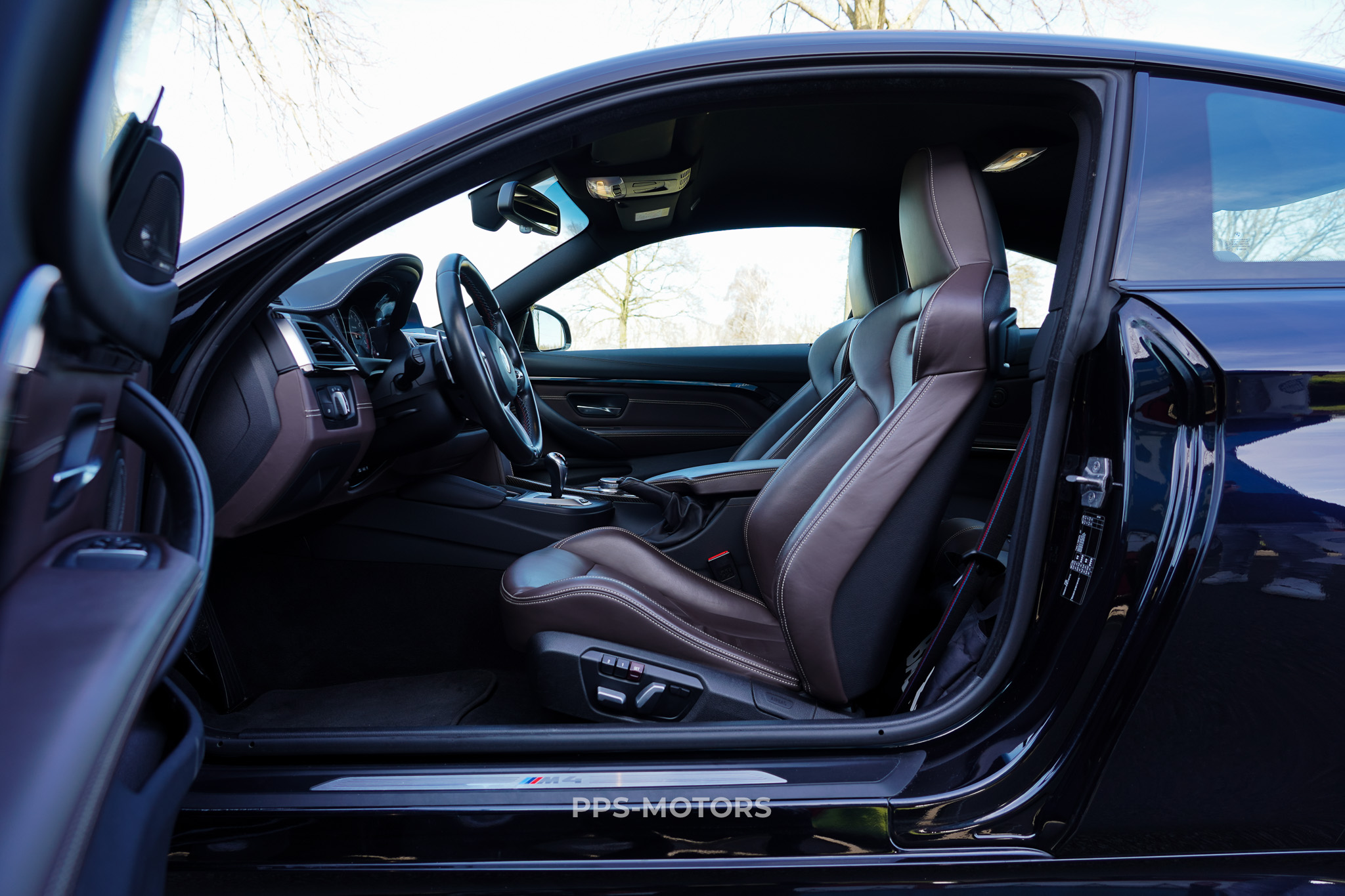 BMW M4 3.0 COMPETITION INDIVIDUAL photo 14