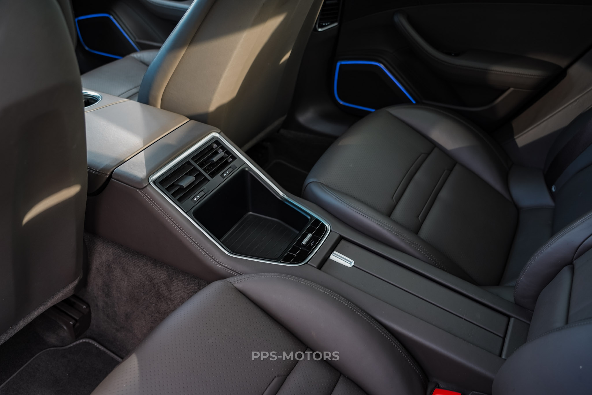 Porsche PANAMERA 4 E-HYBRID 2.9 V6 photo 12