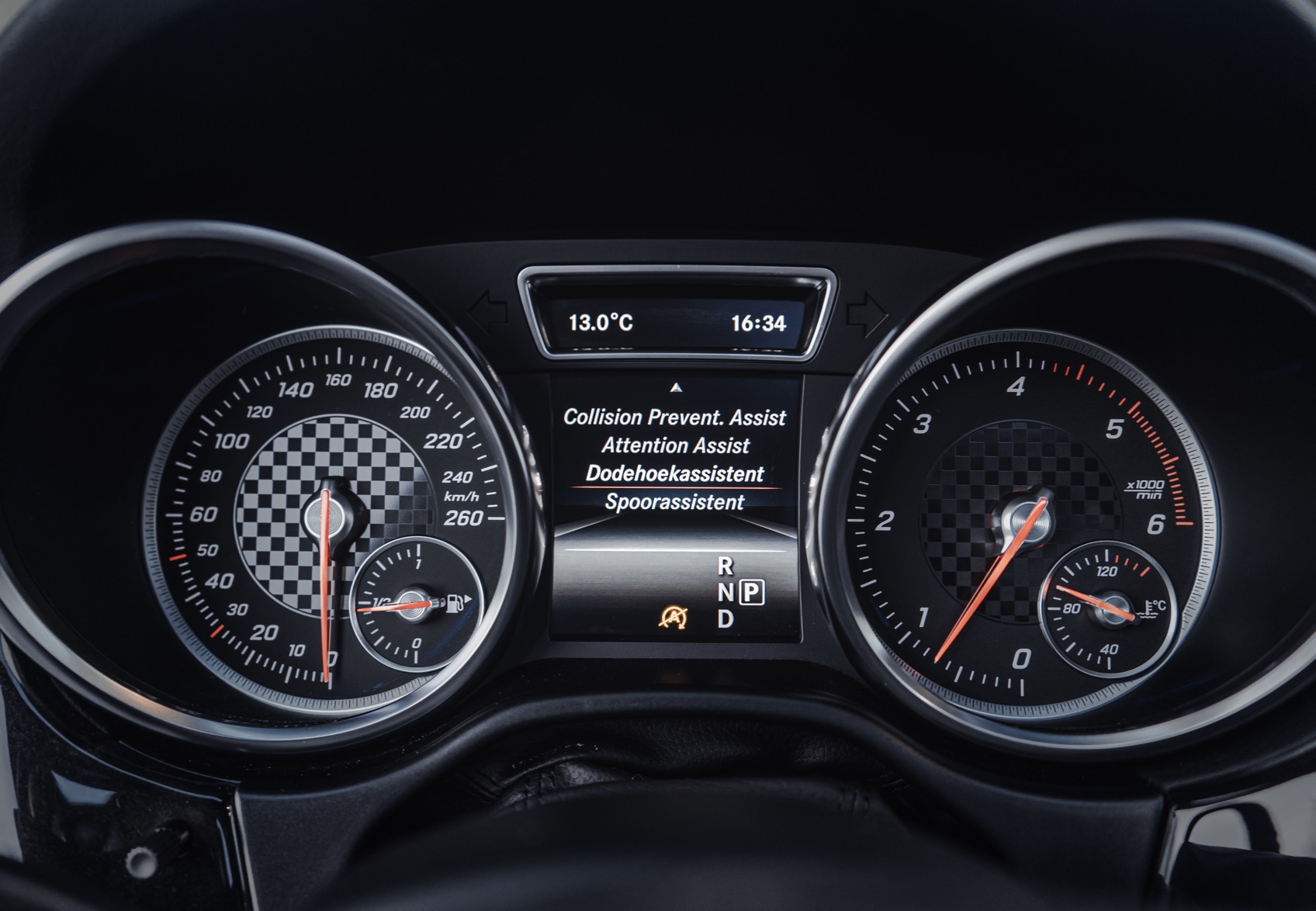 Mercedes Benz GLE 250d 4-MATIC AMG-PACK photo 14