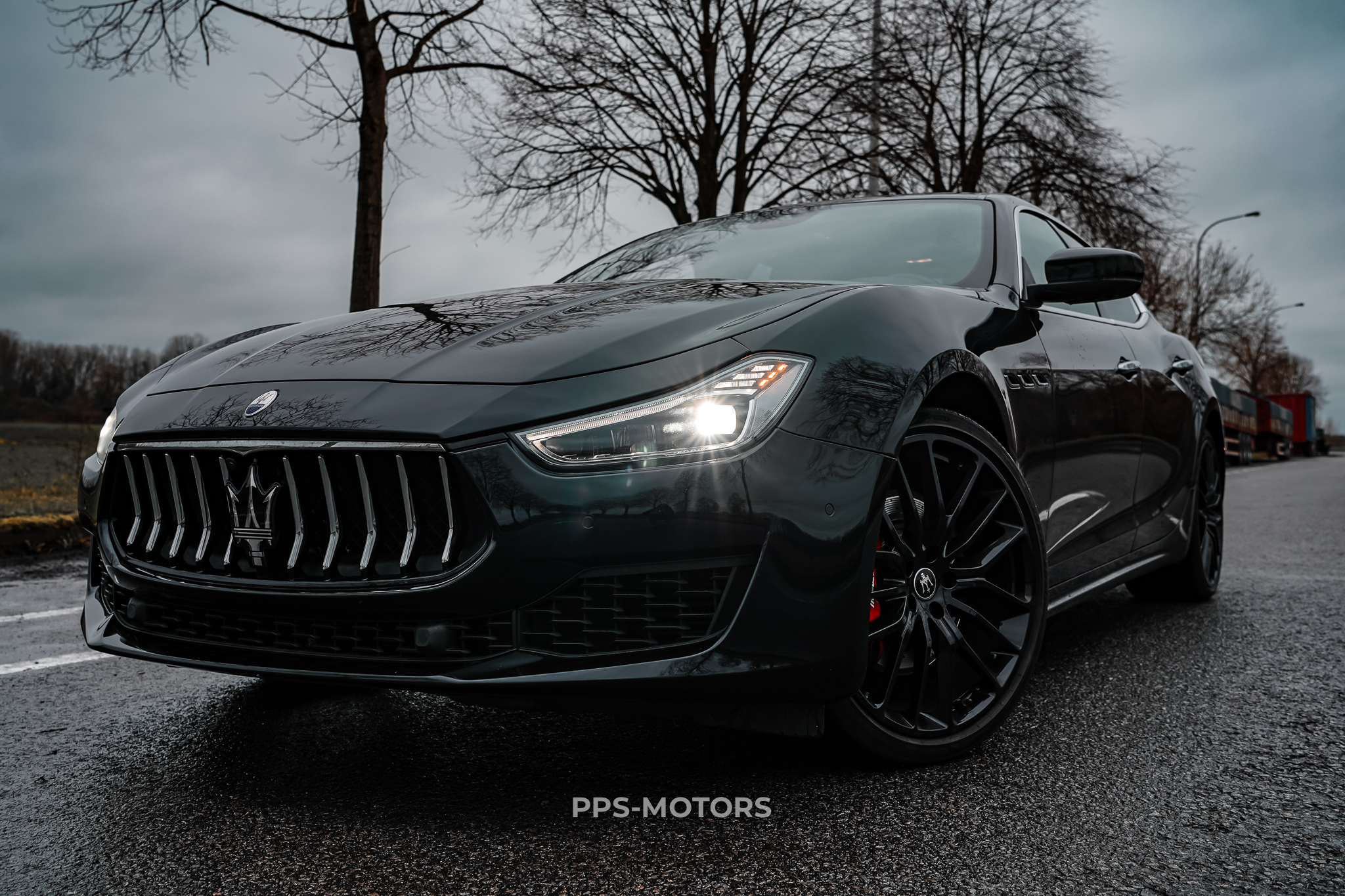 Maserati GHIBLI 3.0 V6 RIBELLE 1 OF 200 photo 2