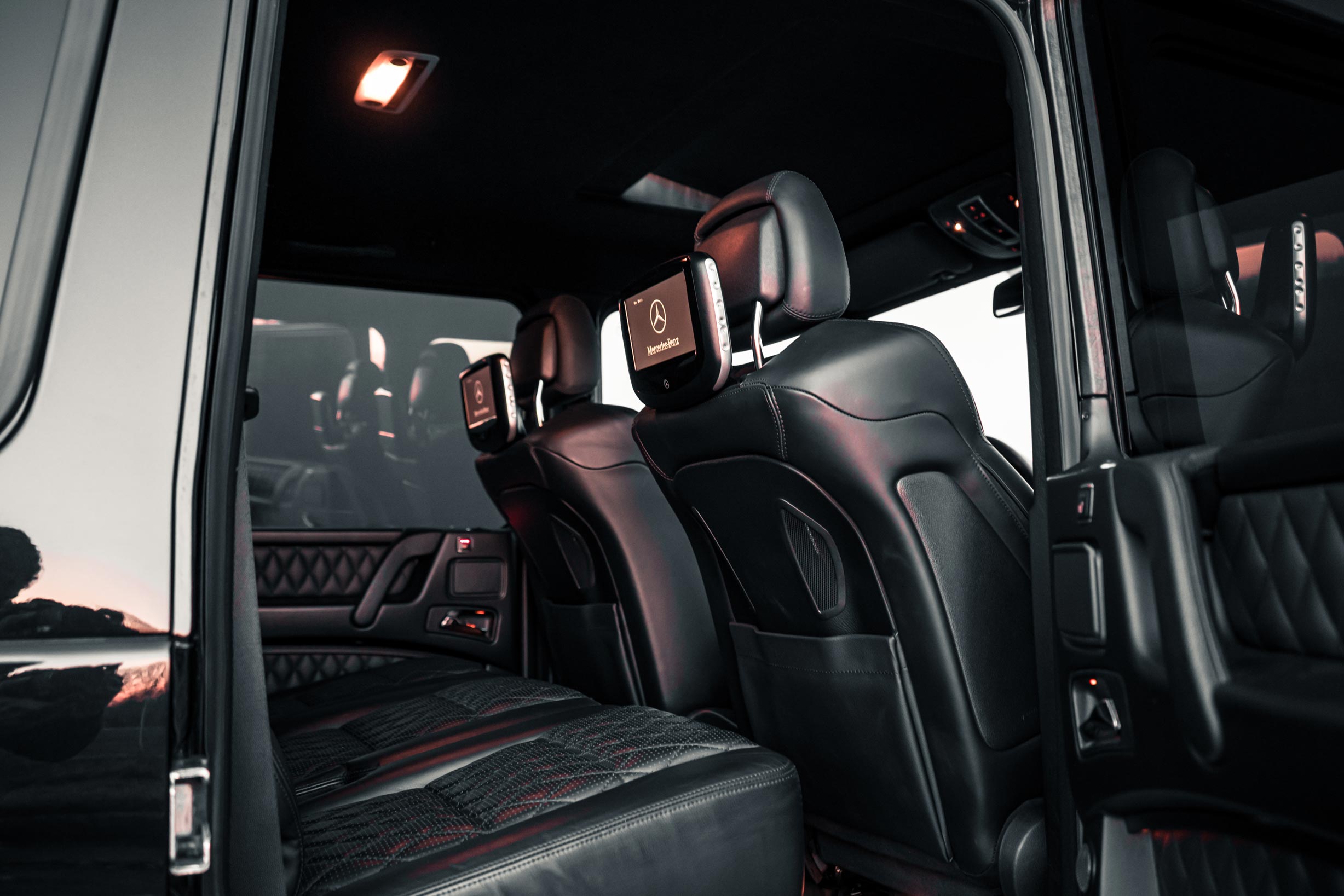 Mercedes Benz G63 AMG 5.5 V8 | BRABUS OPTIK photo 44