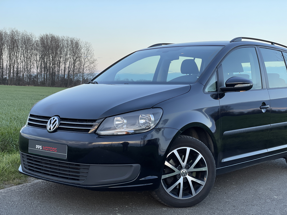 Volkswagen TOURAN 1.6 TDI DSG photo 3