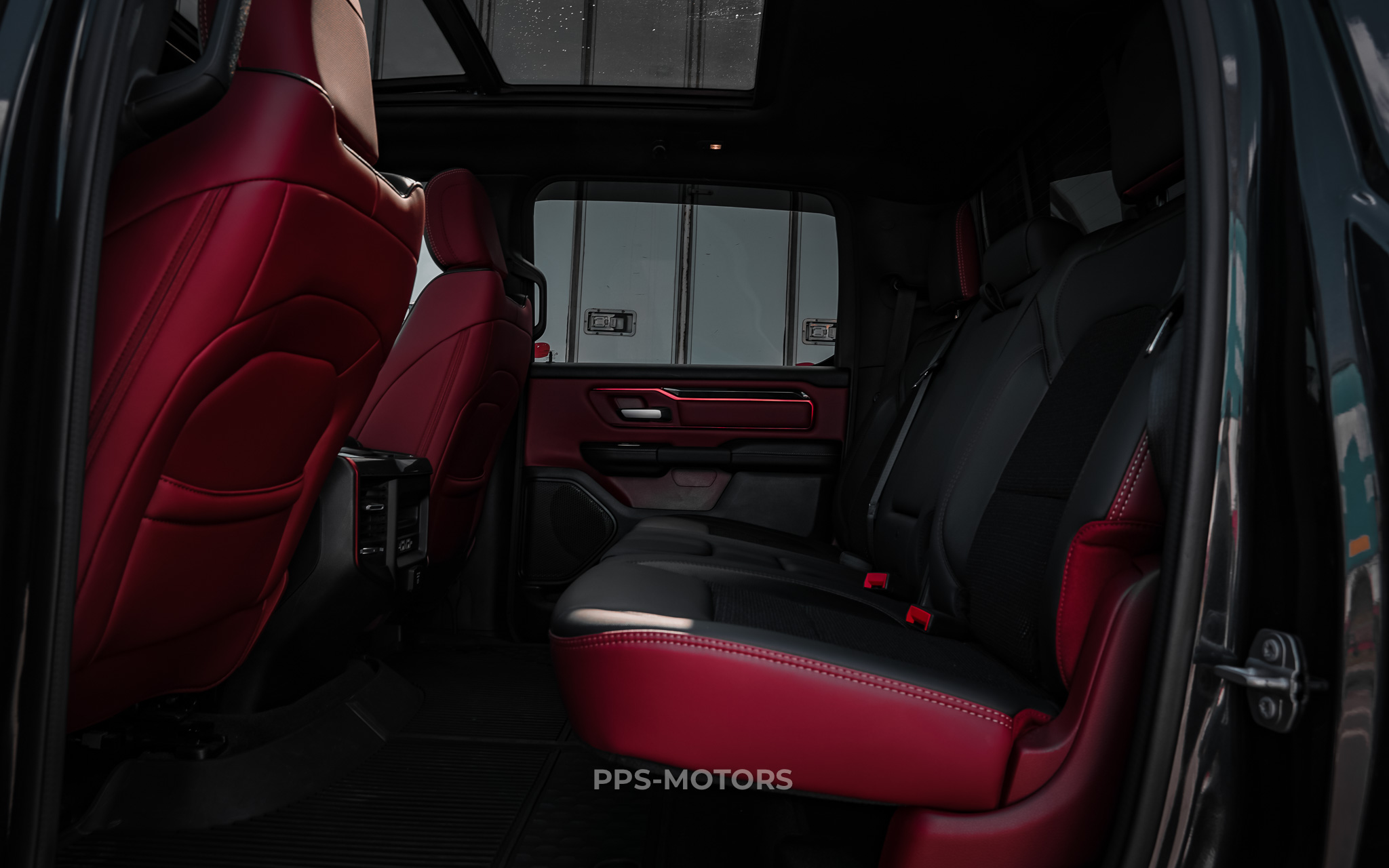 Dodge DODGE RAM 1500 REBEL photo 24