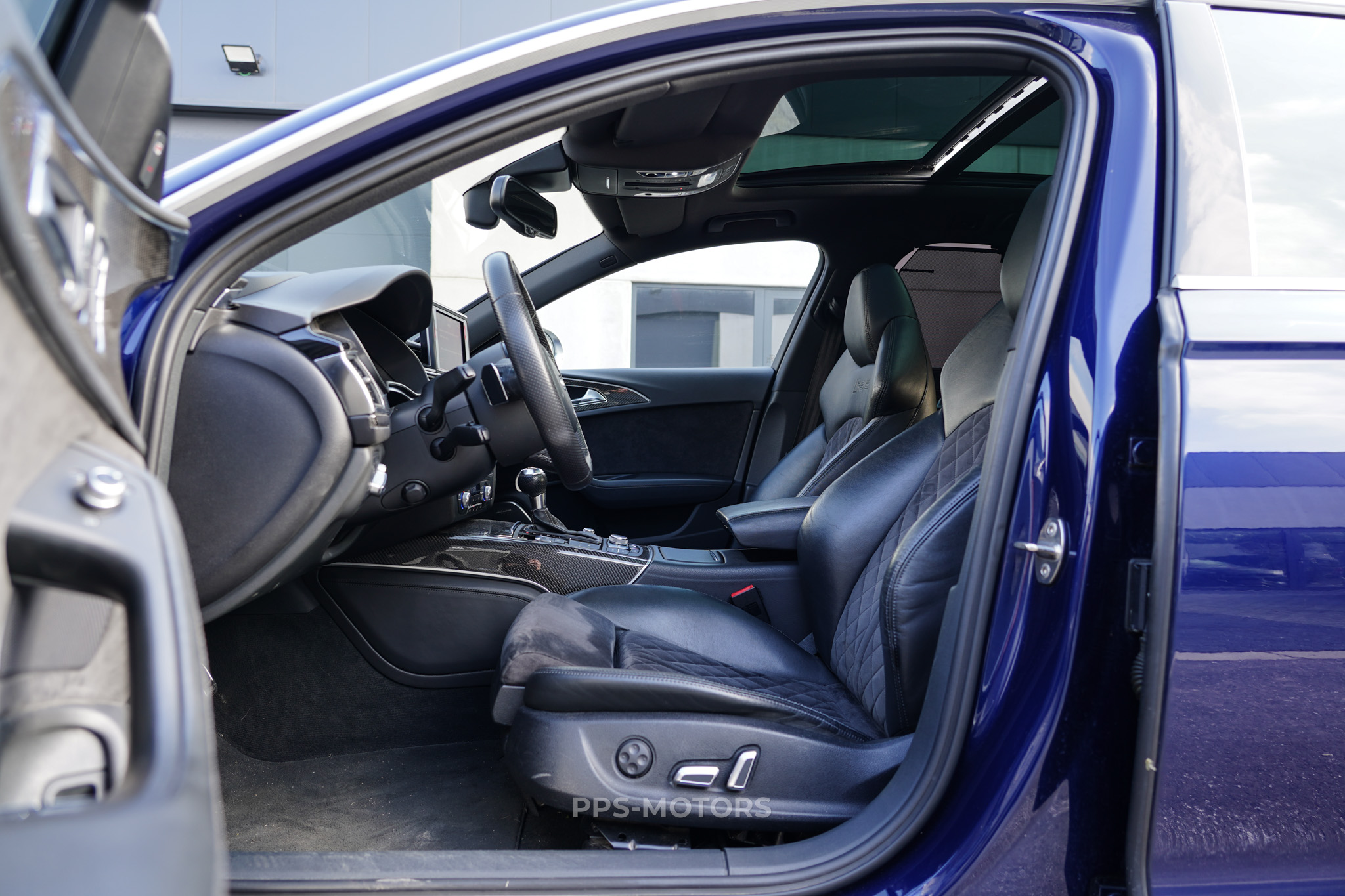 Audi RS6 4.0 TFSI BITURBO QUATTRO photo 5