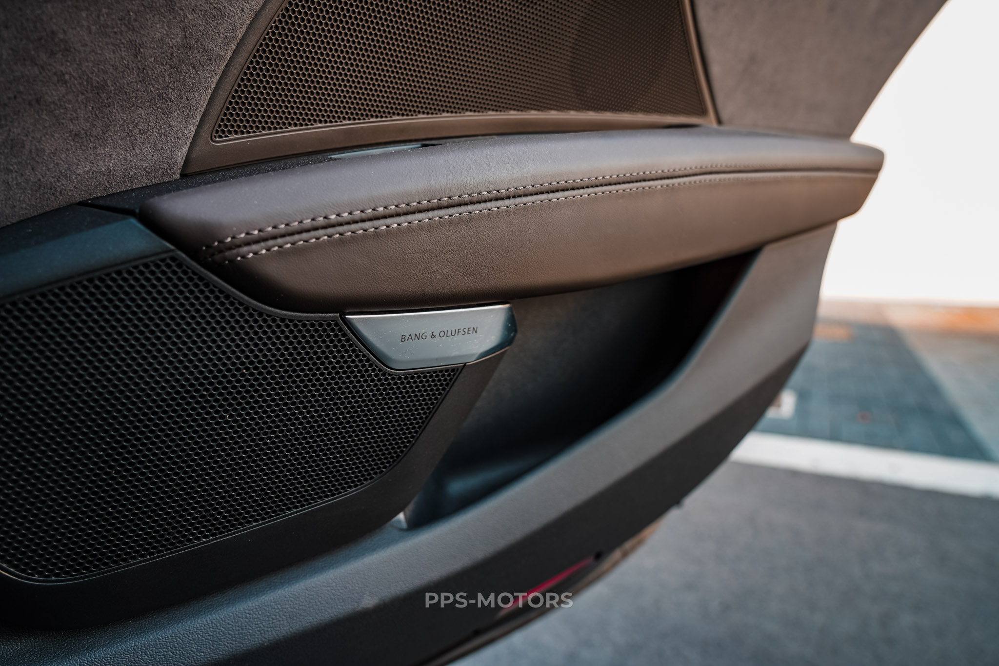 Audi E-TRON GT photo 22