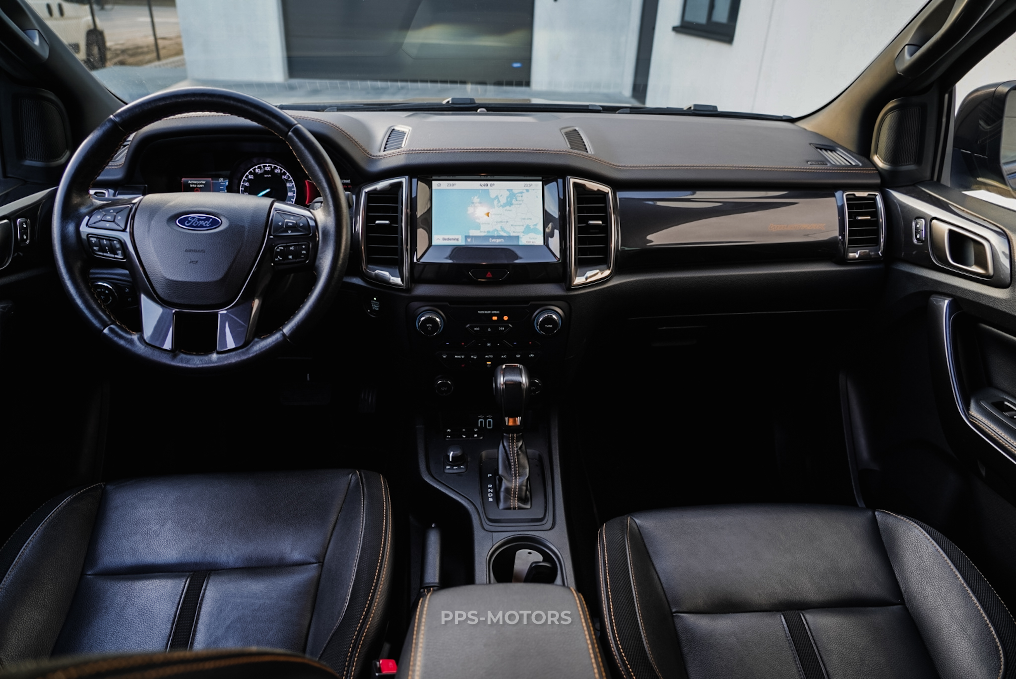 Ford RANGER 2.0 WILDTRAK photo 9