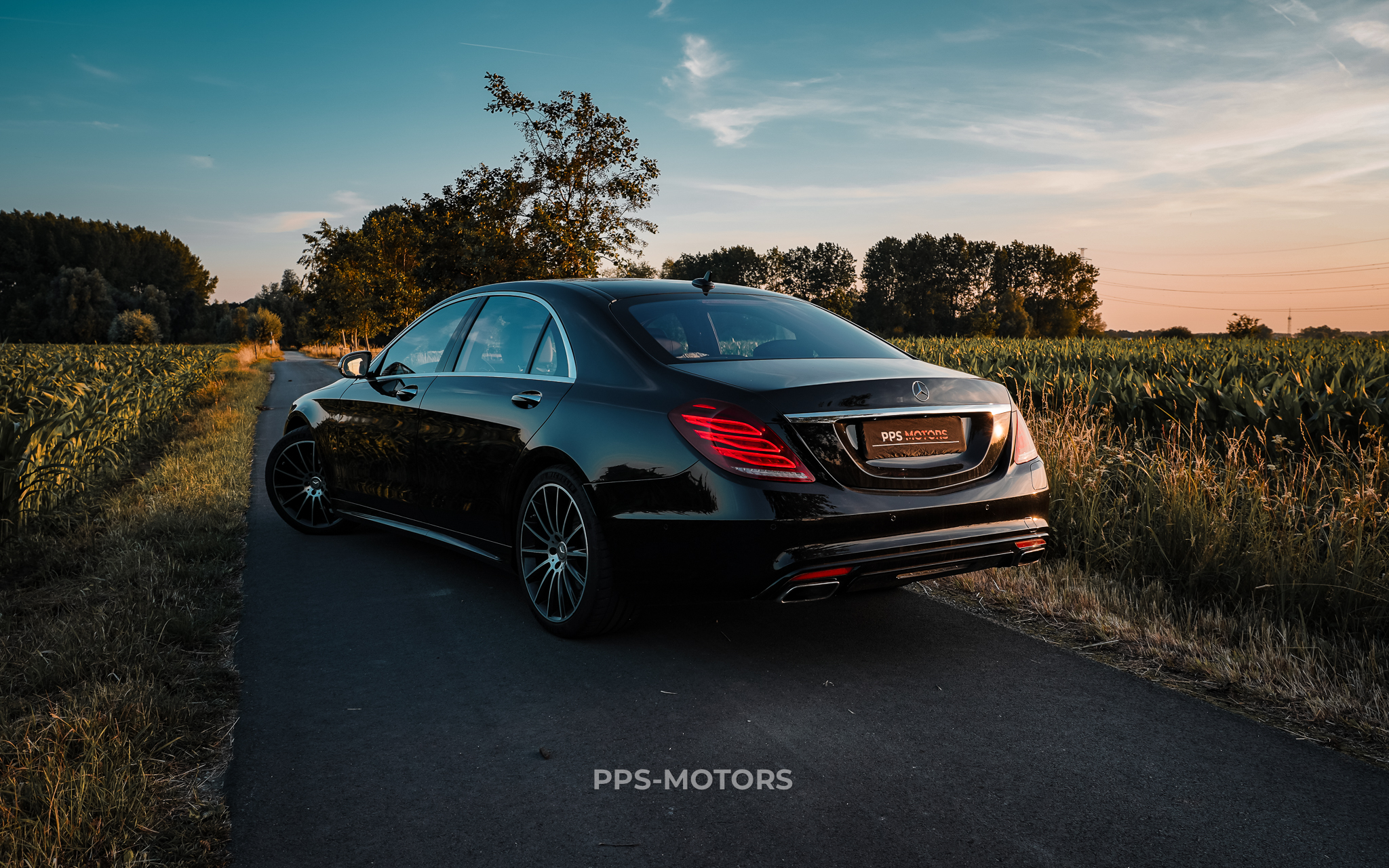 Mercedes Benz S500 L photo 2