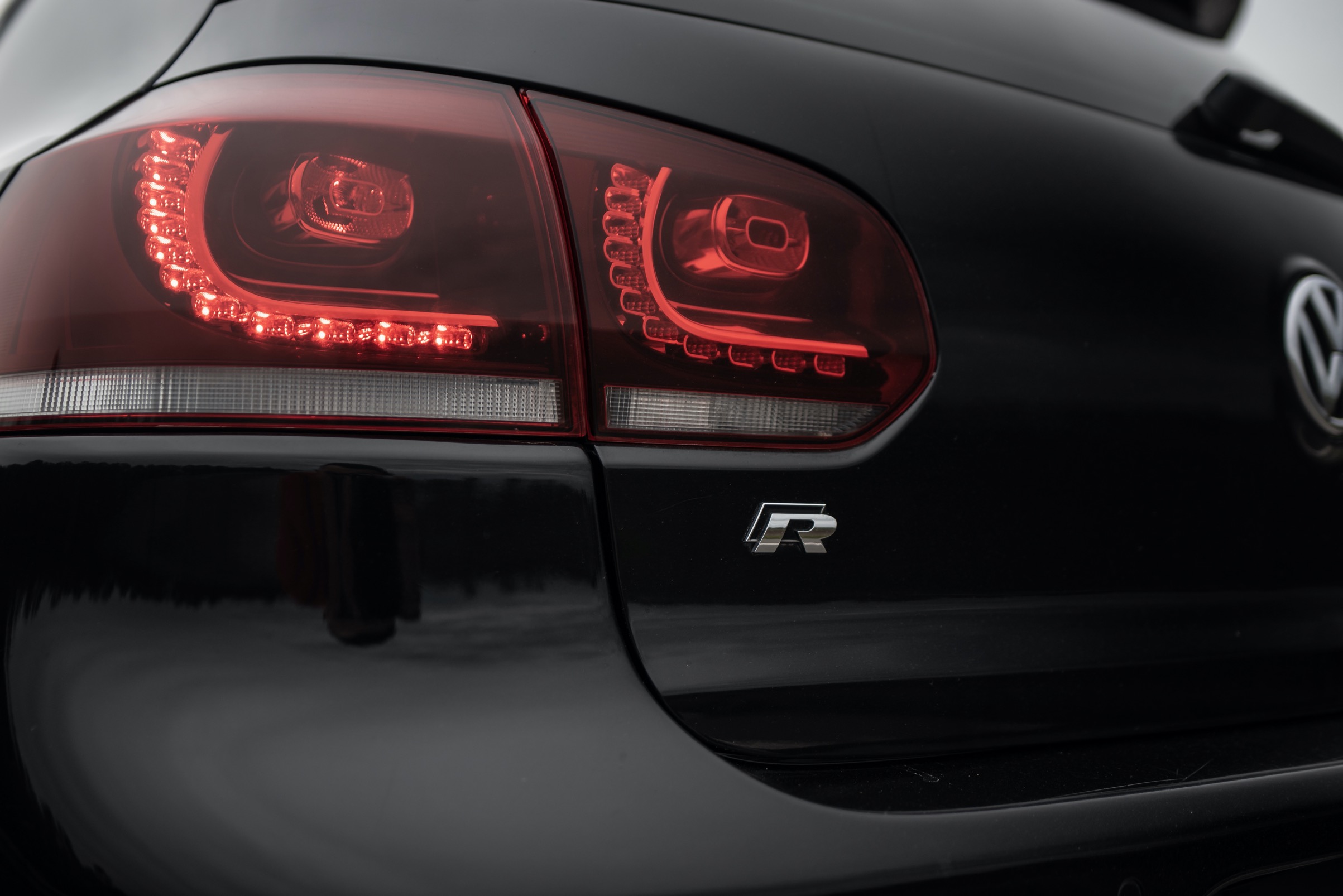 Volkswagen GOLF VI R 4MOTION photo 16