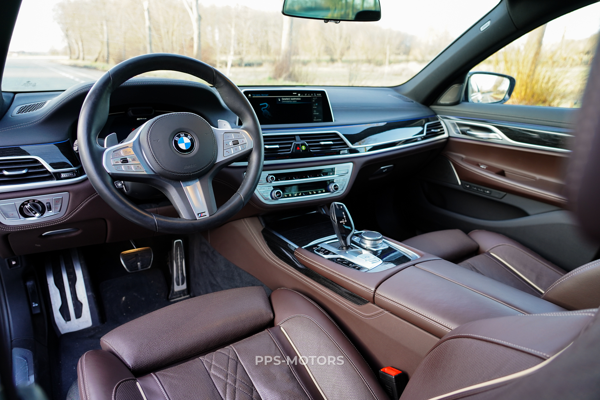 BMW 745e HYBRID M-PAKKET photo 13