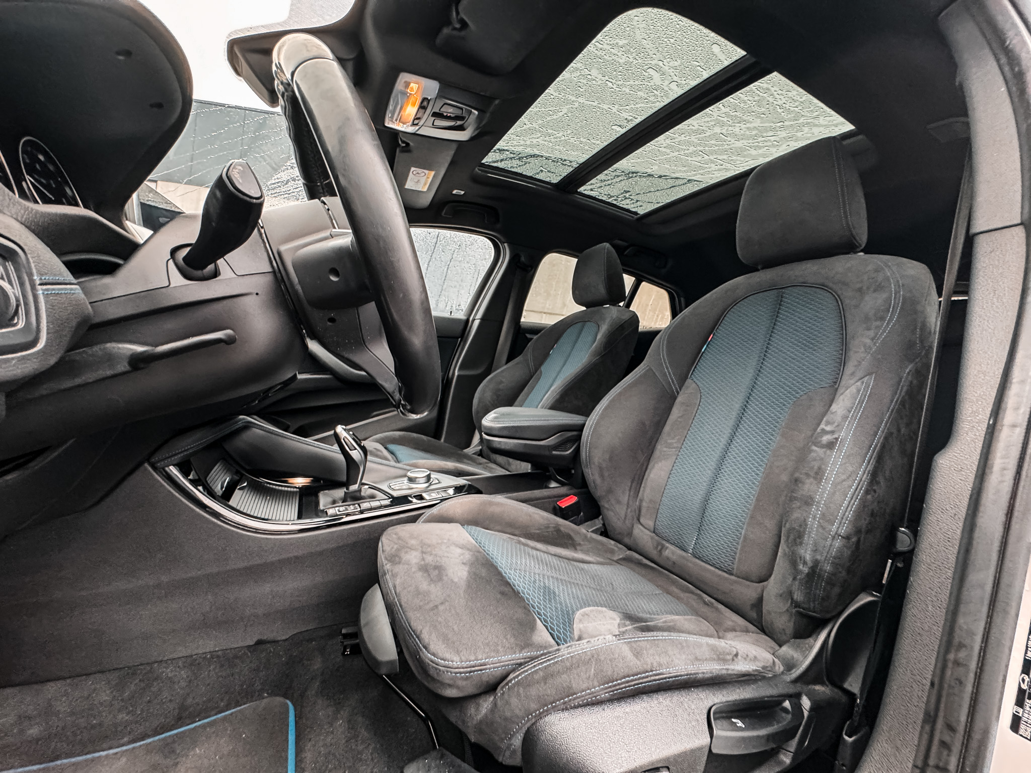 BMW X2 sDrive 18iA M-Pakket photo 12