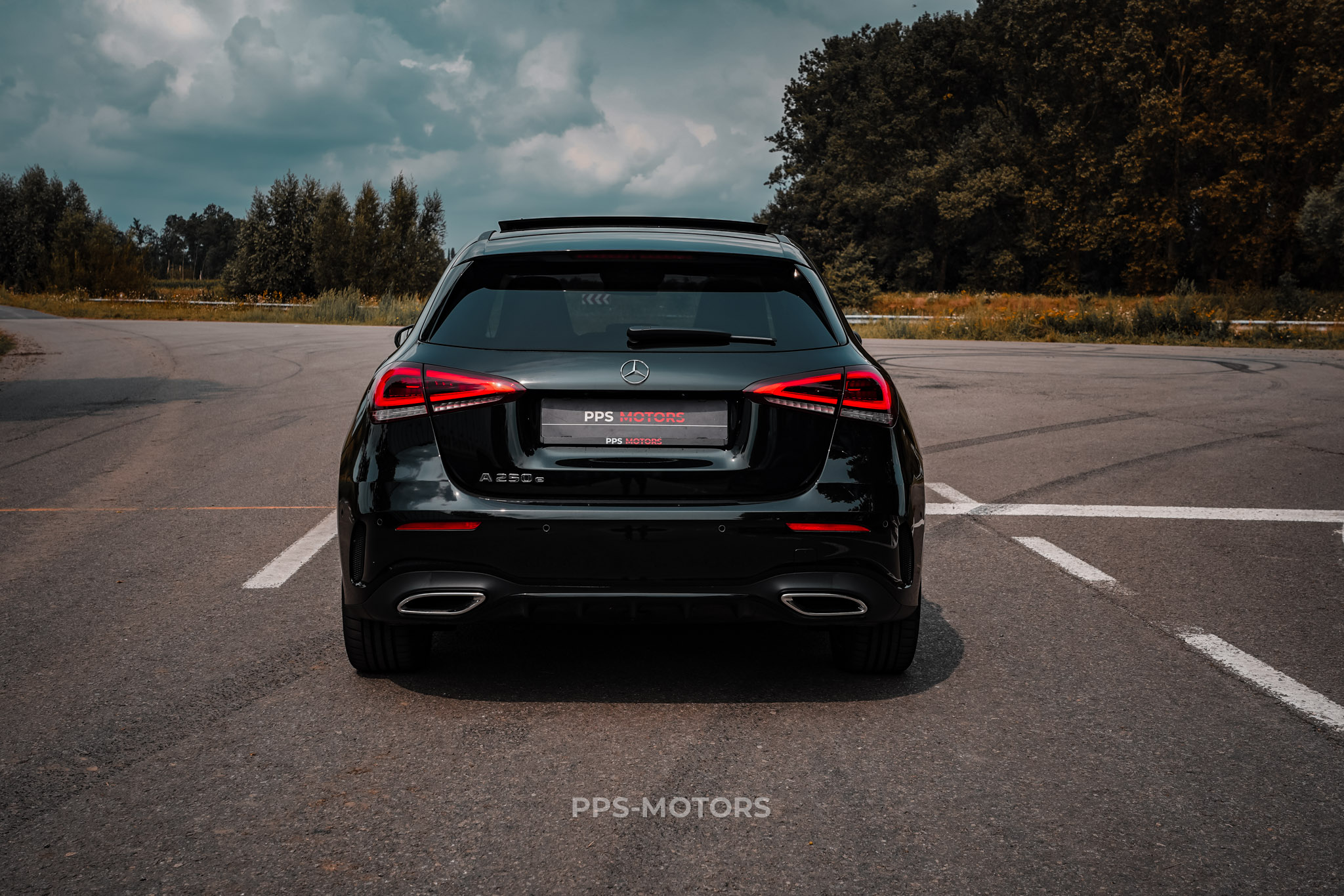 Mercedes Benz A250 AMG-PACK photo 4