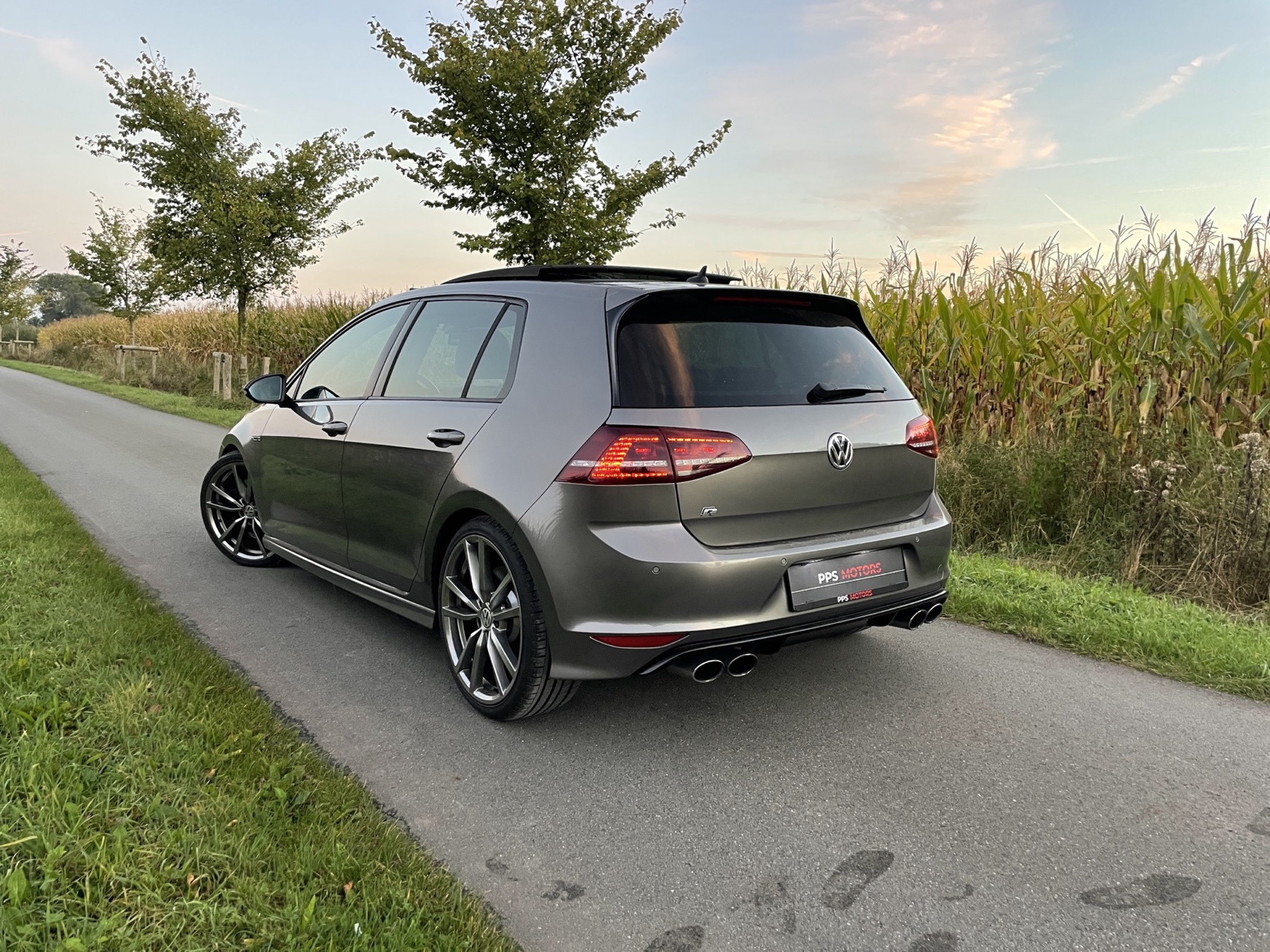 Volkswagen GOLF GTD 2.0 DSG - R PAKKET photo 15