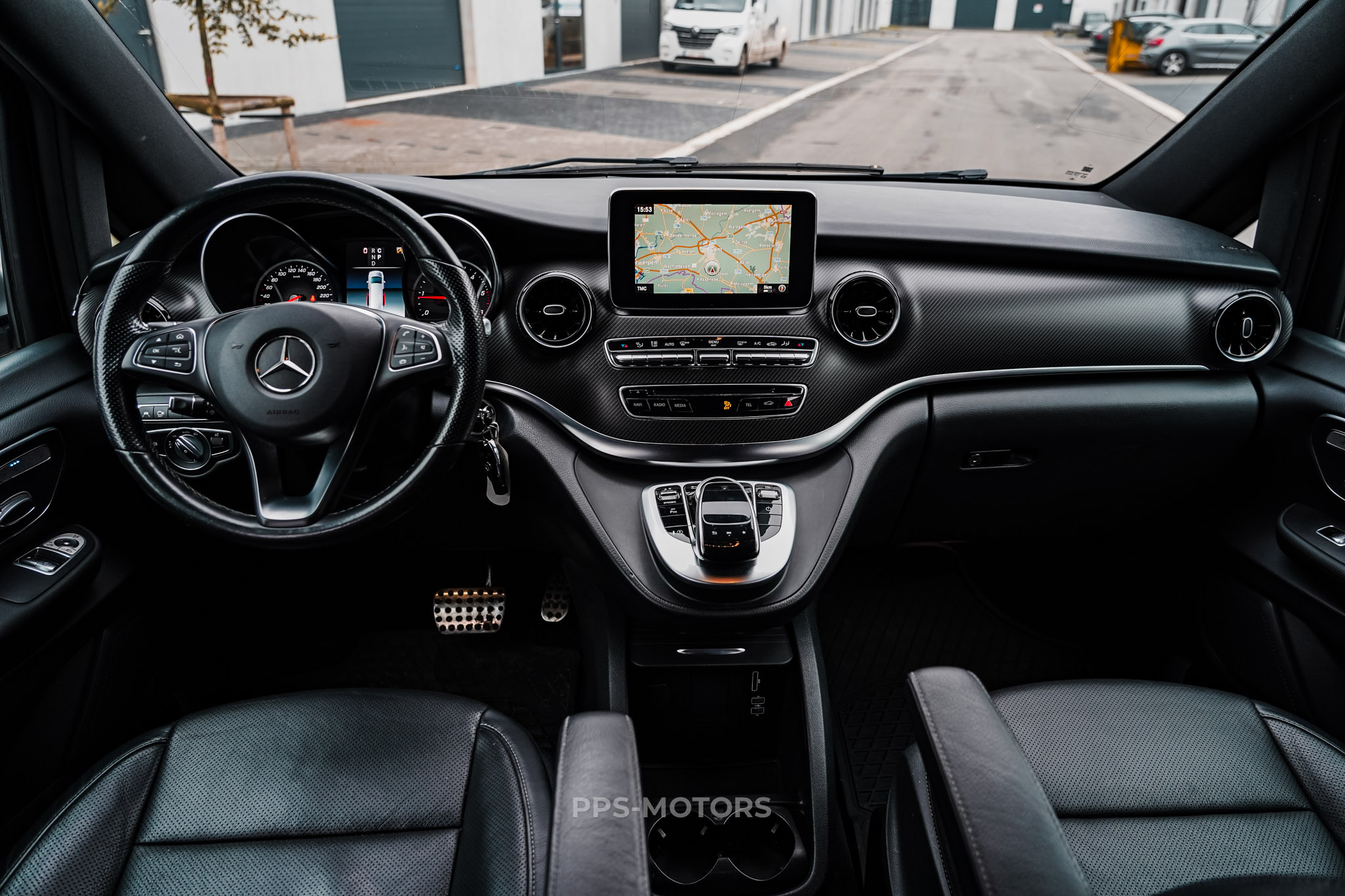 Mercedes Benz V300 4-MATIC AMG PAKKET photo 14