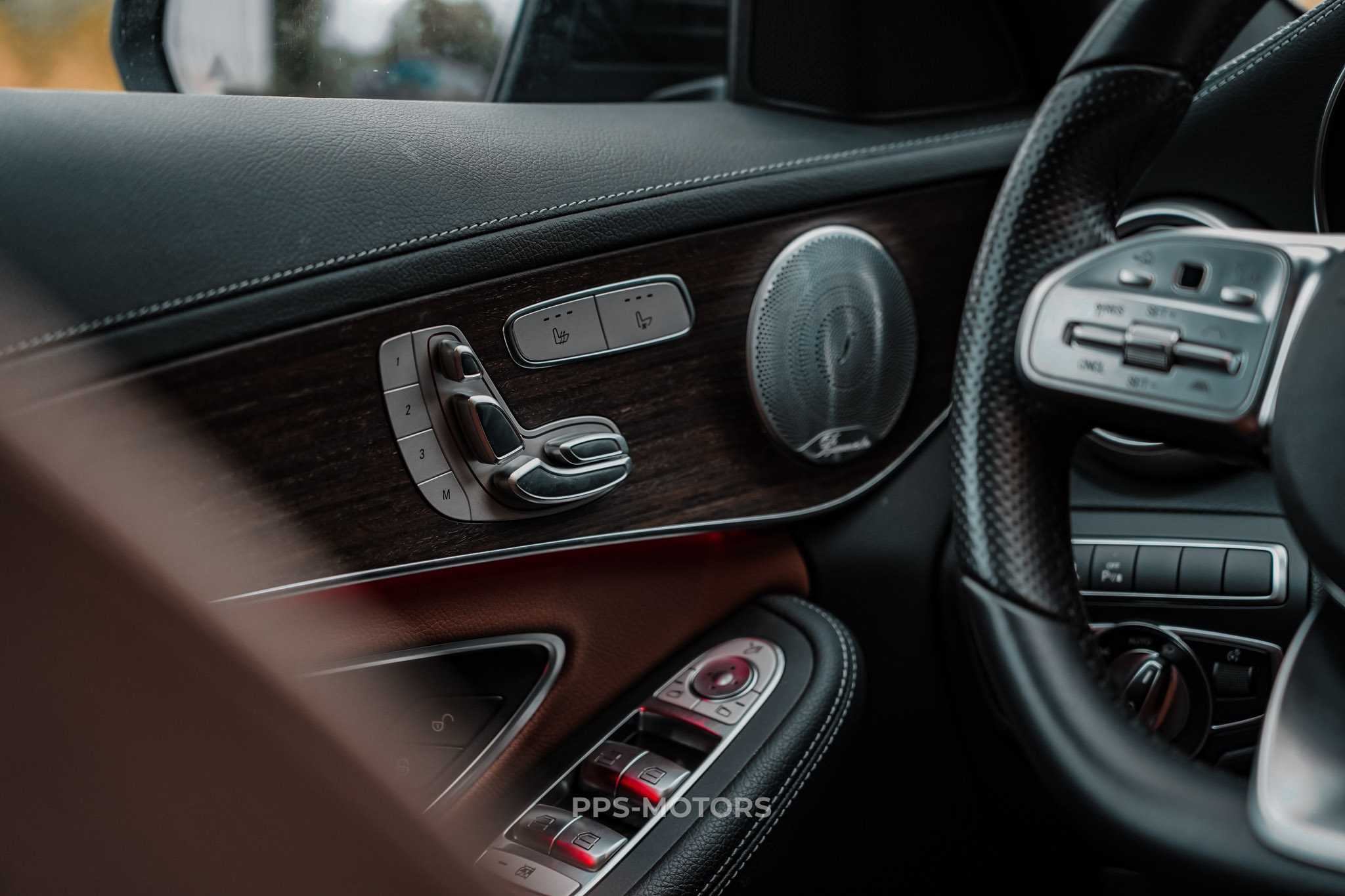 Mercedes Benz C300de AMG-PAKKET photo 18
