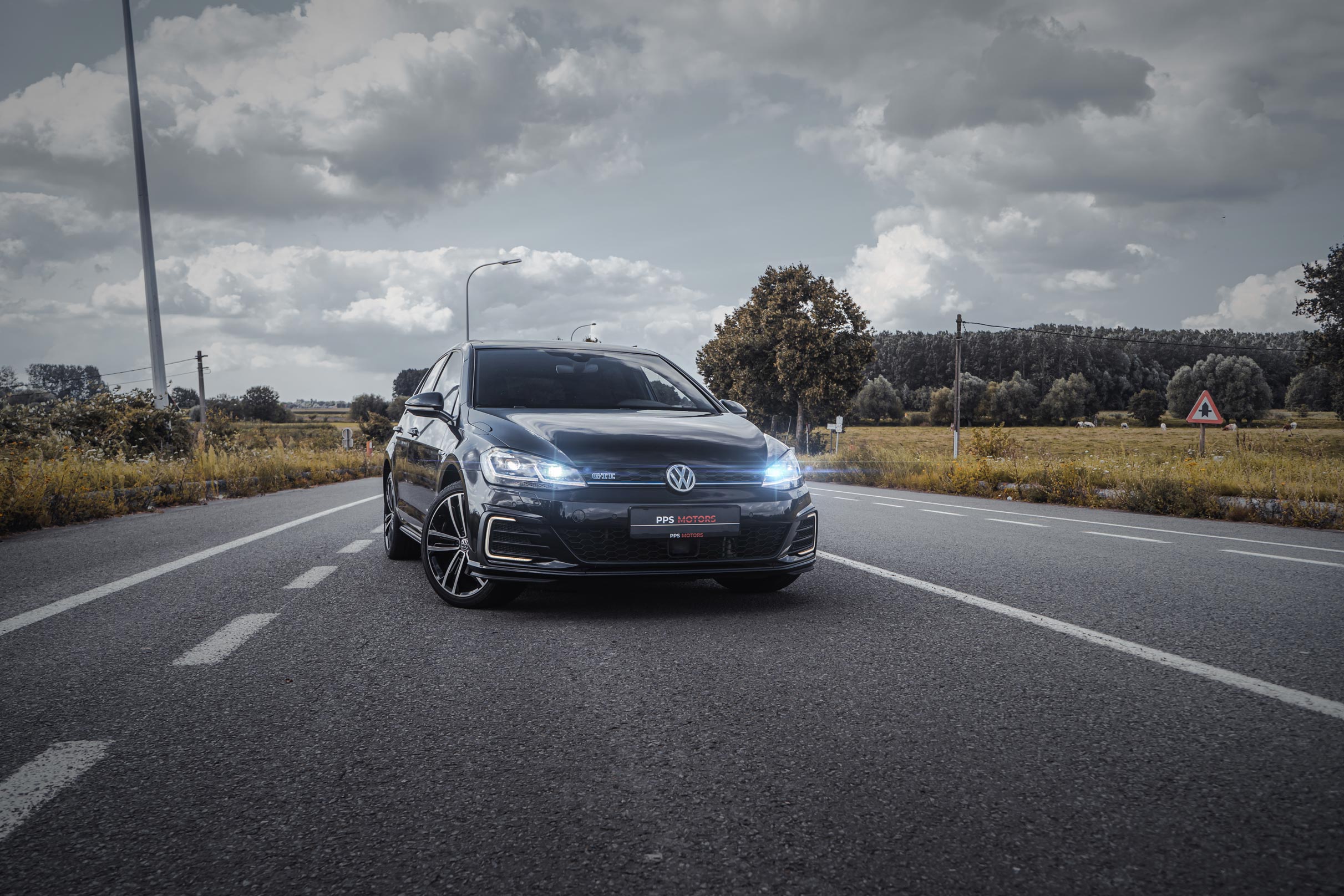 Volkswagen GOLF GTE photo 1