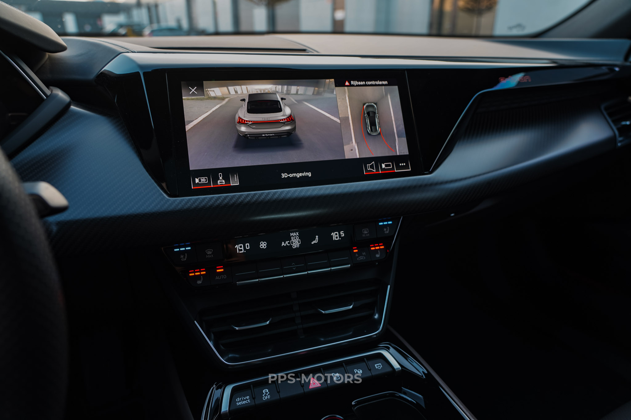 Audi E-TRON GT photo 15