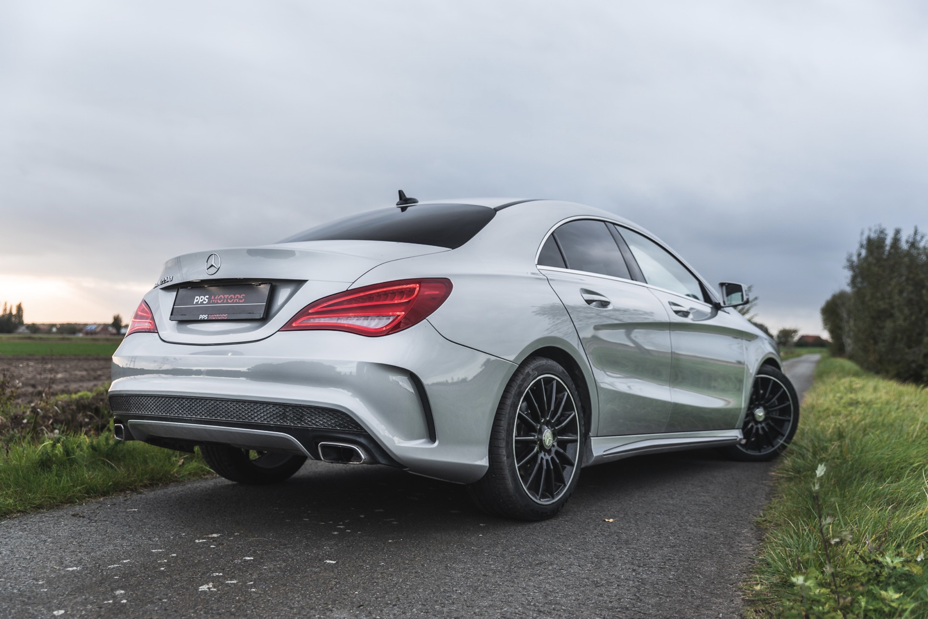 Mercedes Benz CLA 220 AMG PAKKET photo 5