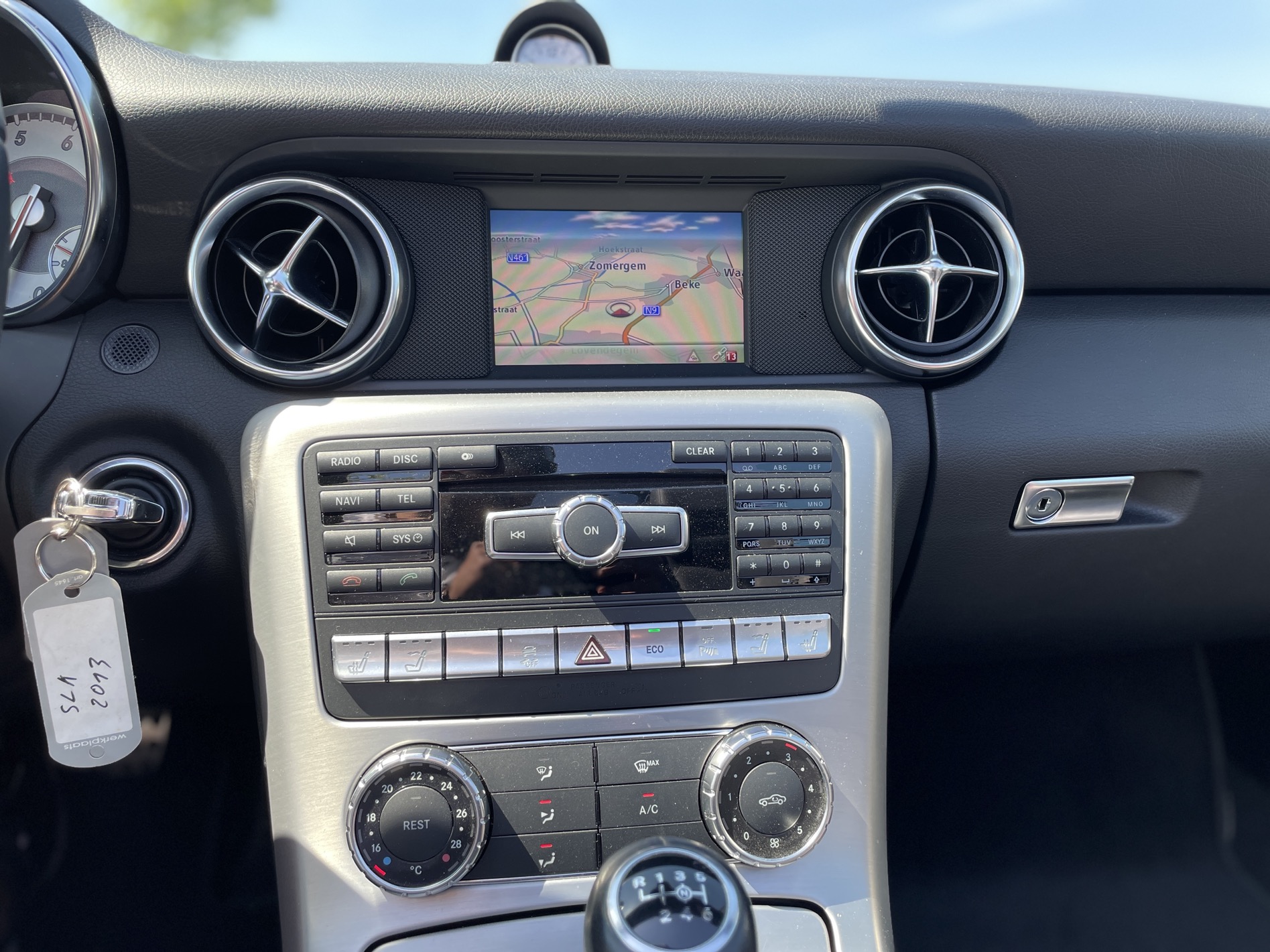 Mercedes Benz SLK 200 photo 18