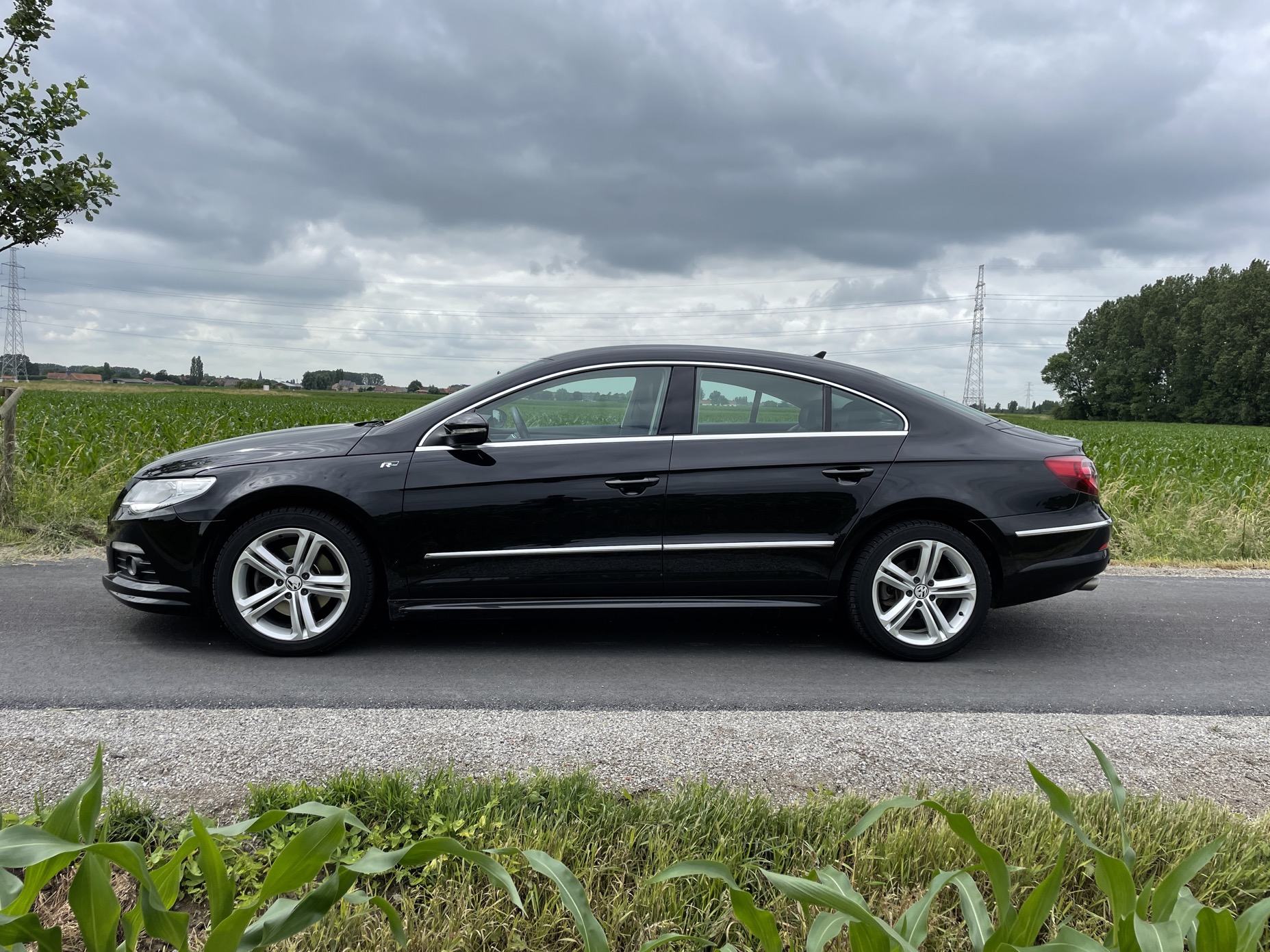 Volkswagen PASSAT CC 2.0 TDI R-LINE photo 6