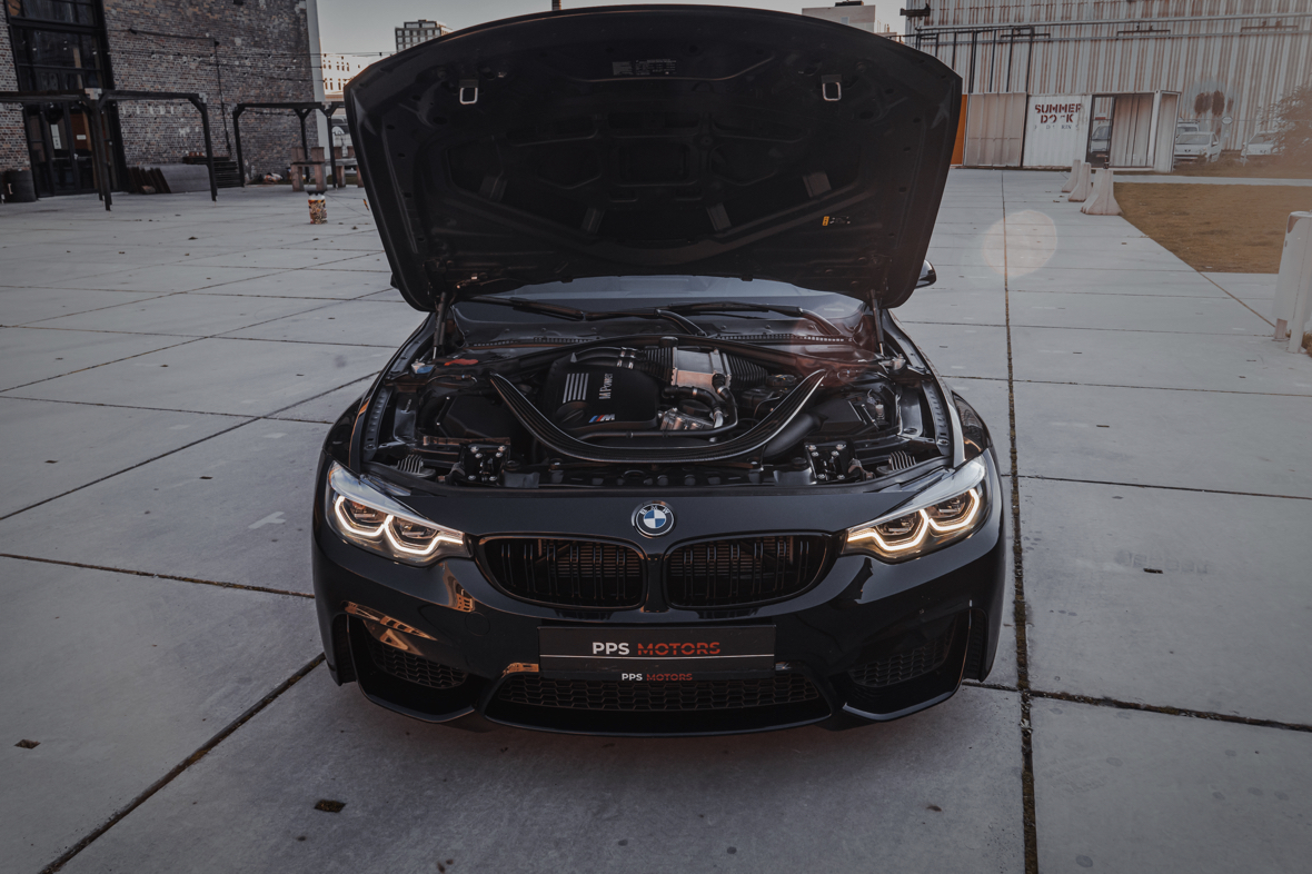 BMW M3 COMPETITION photo 8