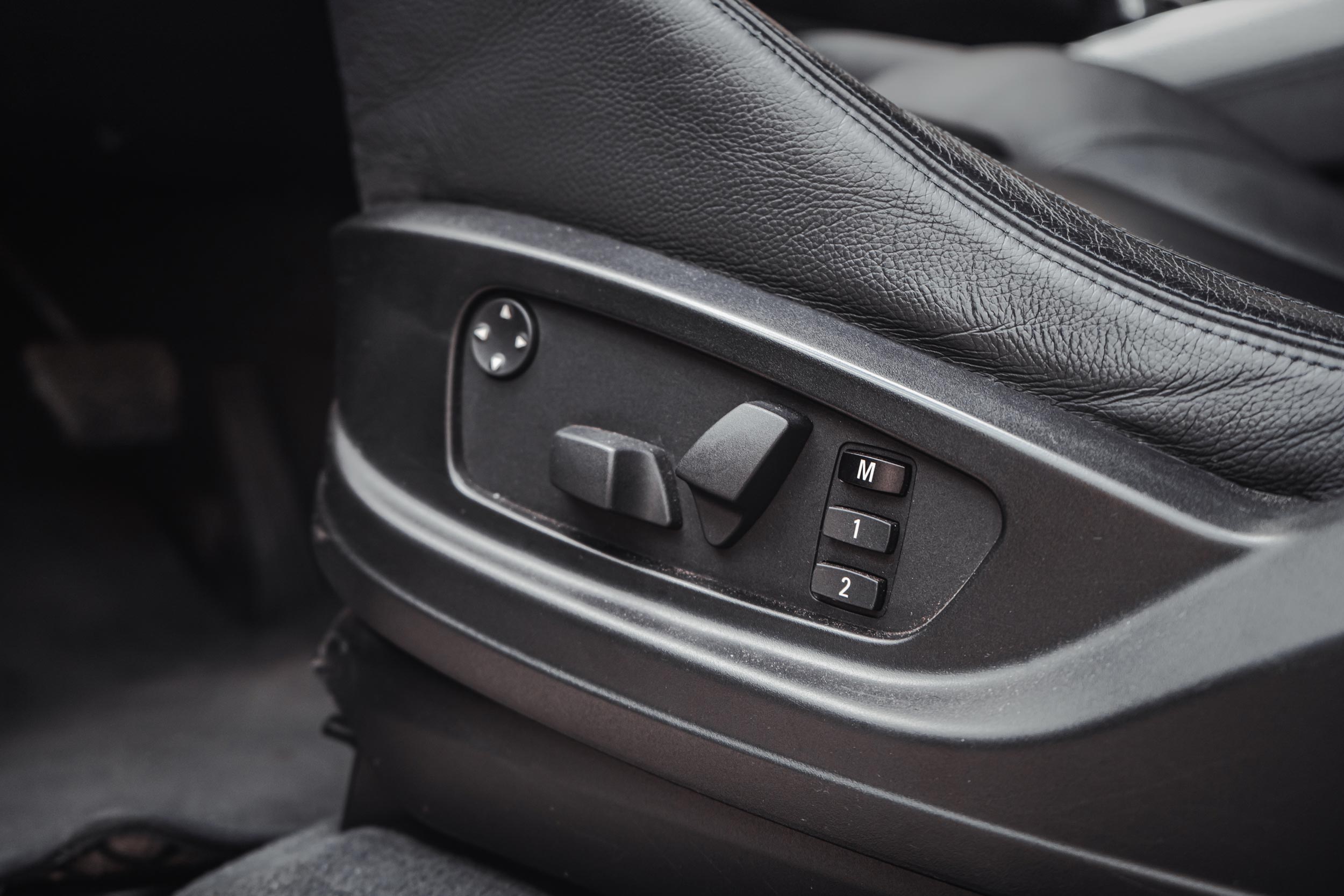 BMW X6 M 4.4i V8 TWIN-TURBO - LICHTE VRACHT photo 26