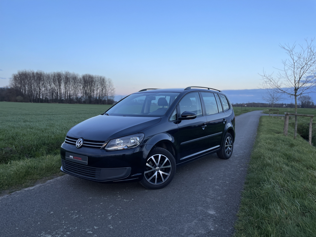 Volkswagen TOURAN 1.6 TDI DSG photo 1