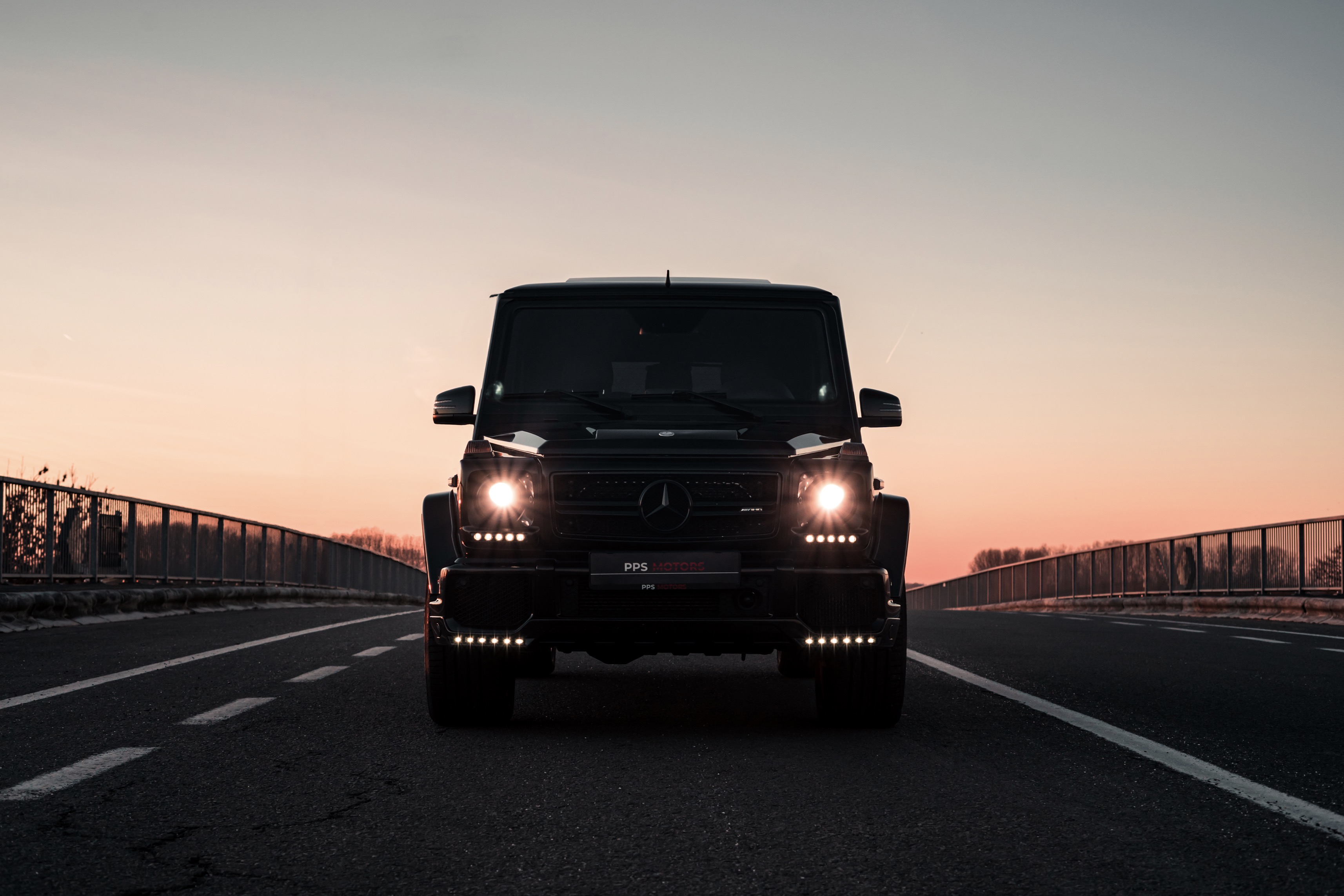 Mercedes Benz G63 AMG 5.5 V8 | BRABUS OPTIK photo 7
