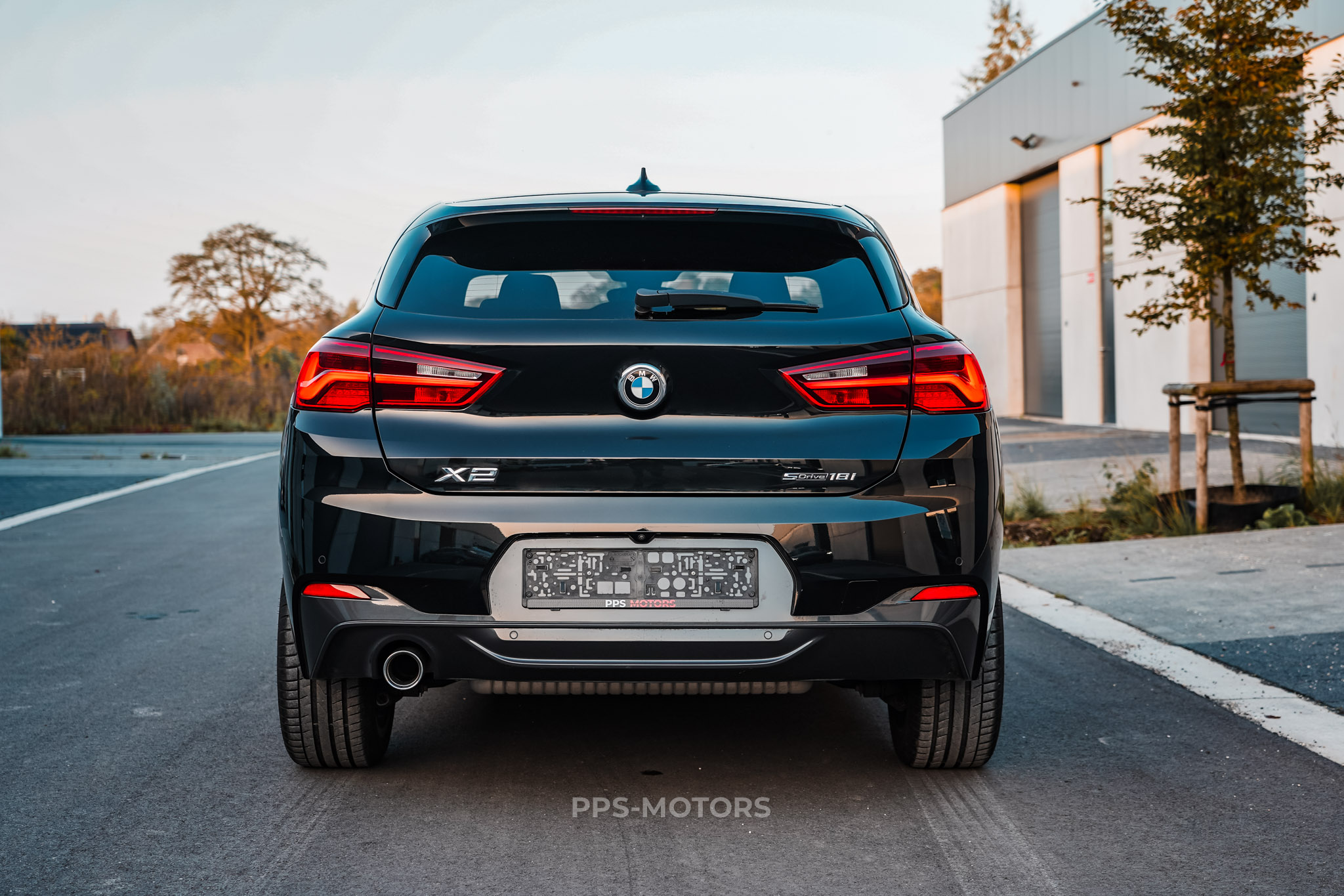 BMW X2 1.5iA sDrive18 M-PAKKET photo 4