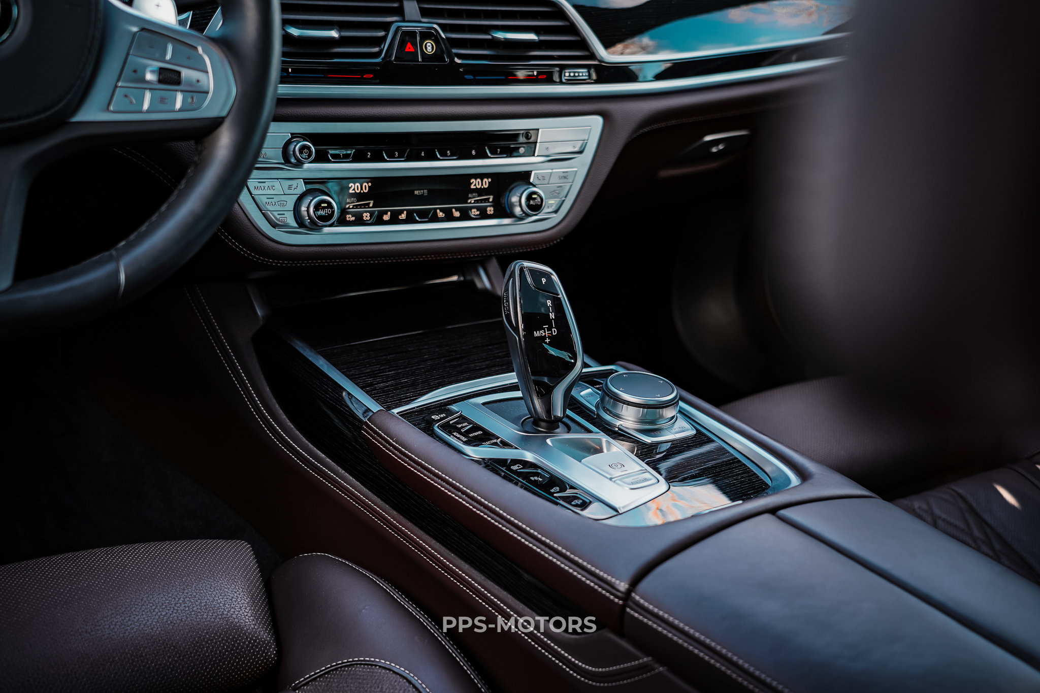 BMW 745e HYBRID M-PAKKET photo 14