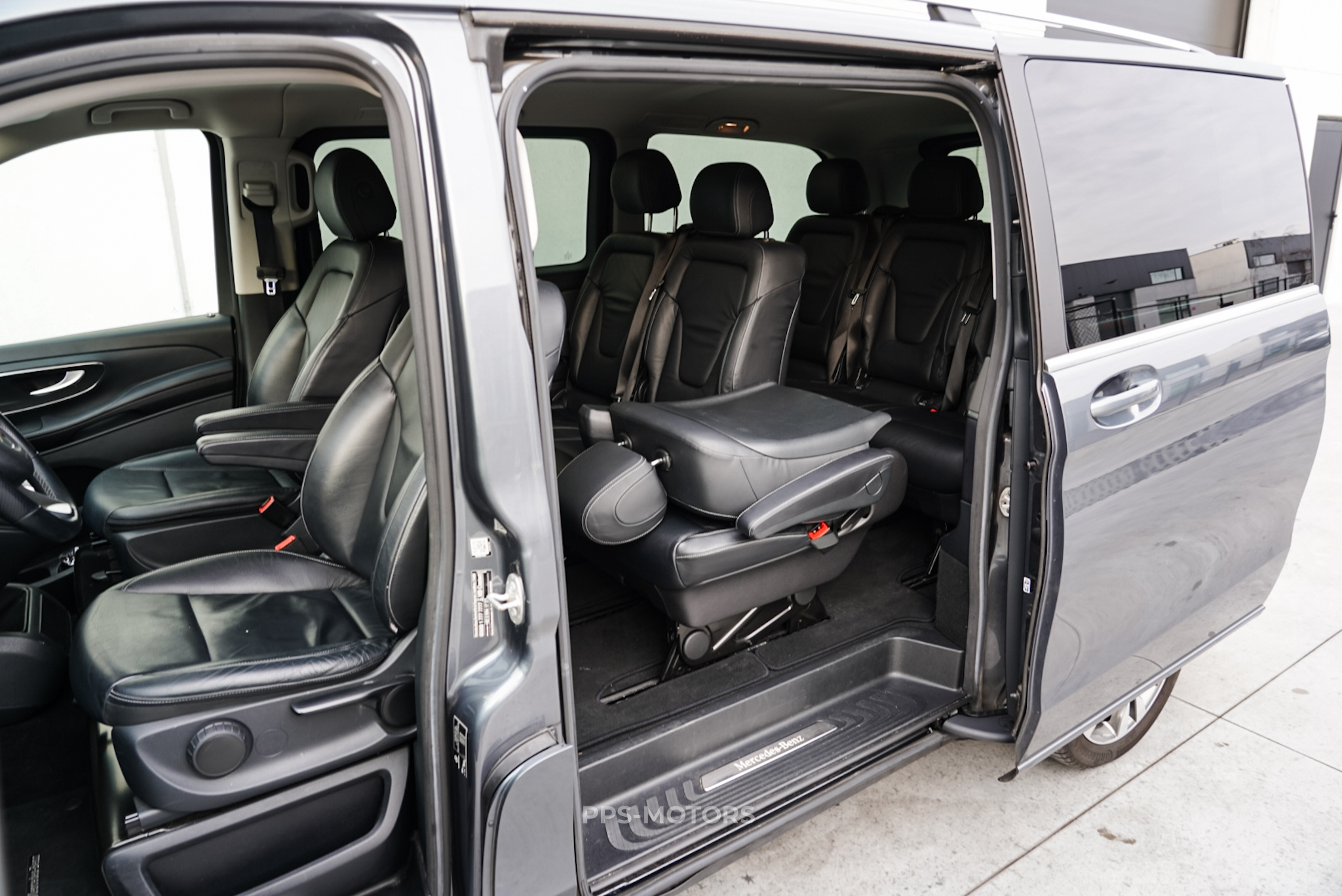 Mercedes Benz V250 AVANTGARDE photo 20