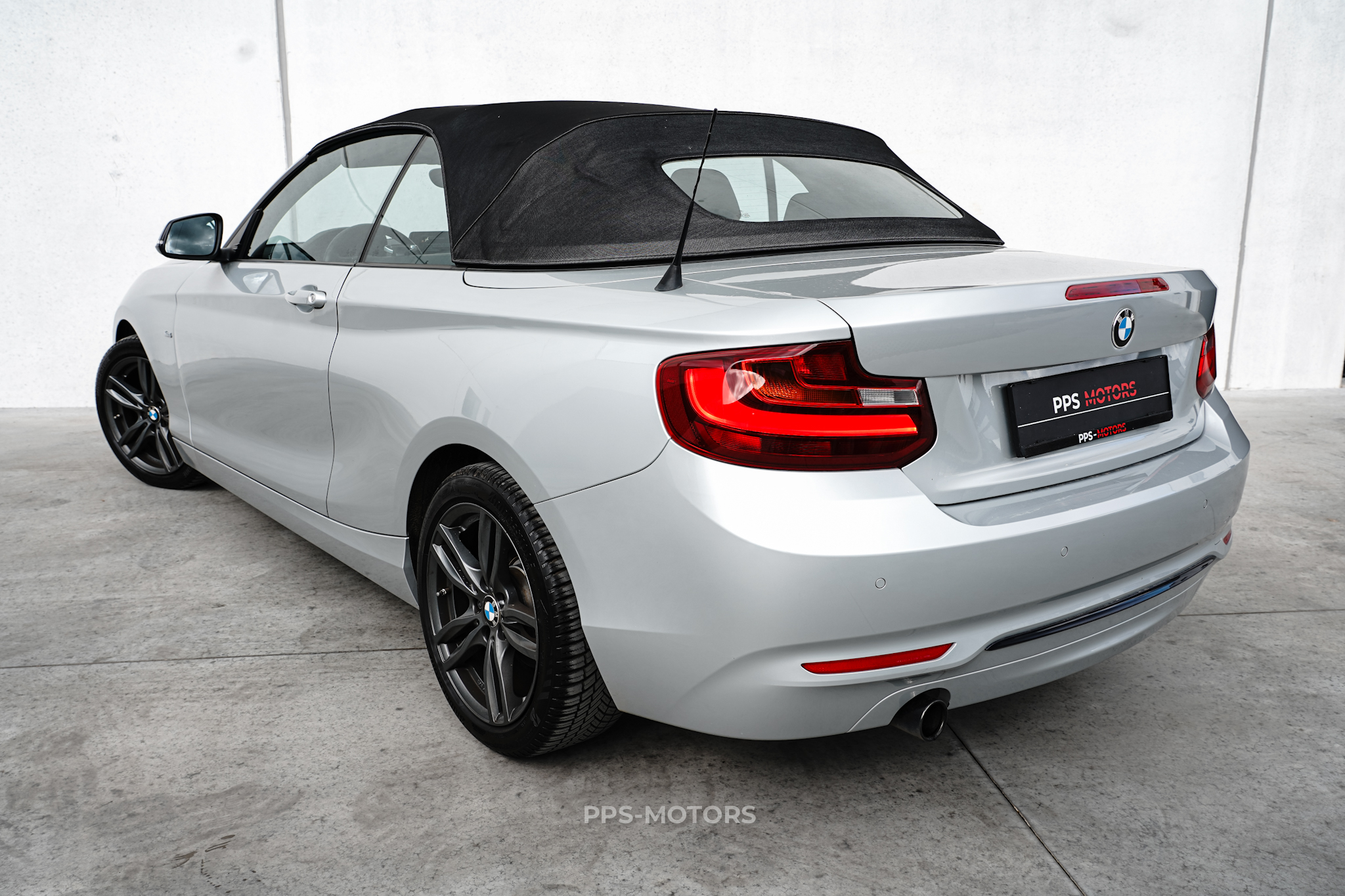 BMW 218dA CABRIO photo 8