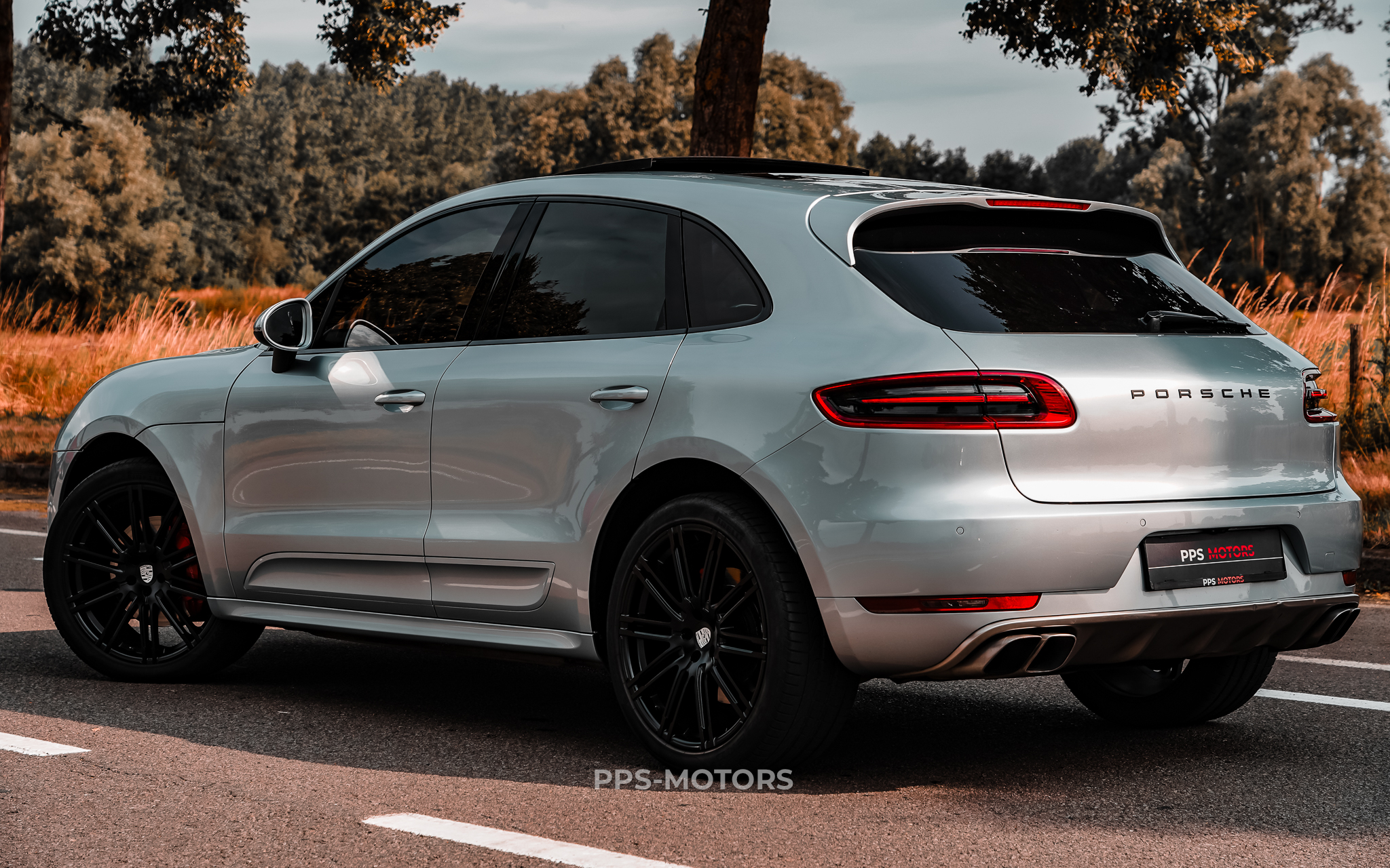Porsche MACAN TURBO 3.6i photo 8