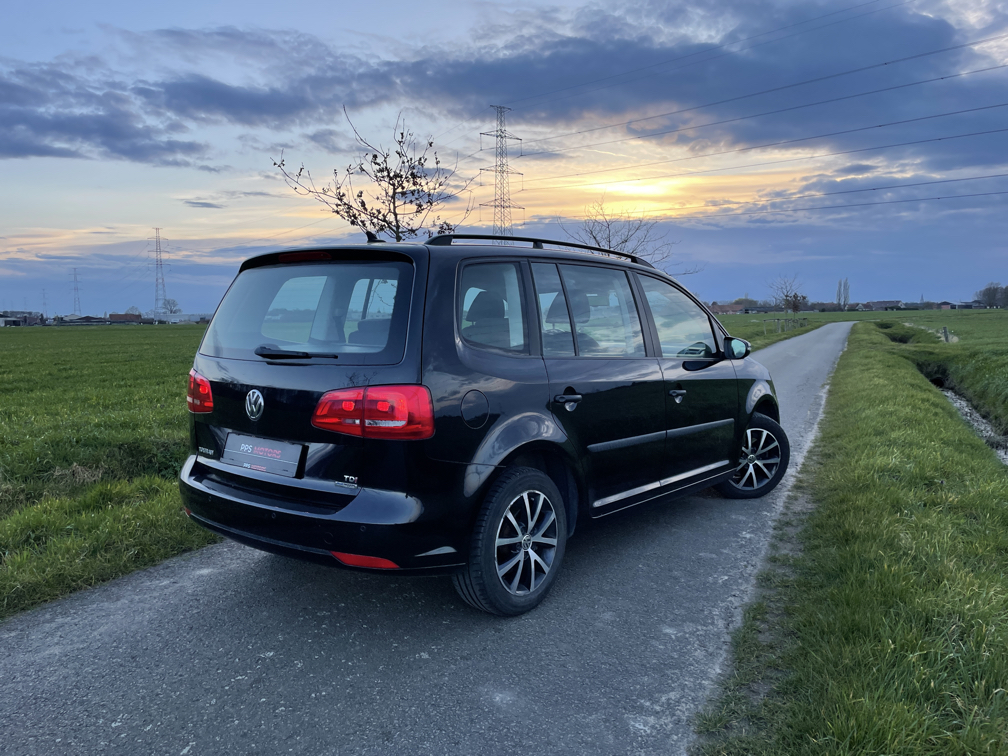 Volkswagen TOURAN 1.6 TDI DSG photo 7