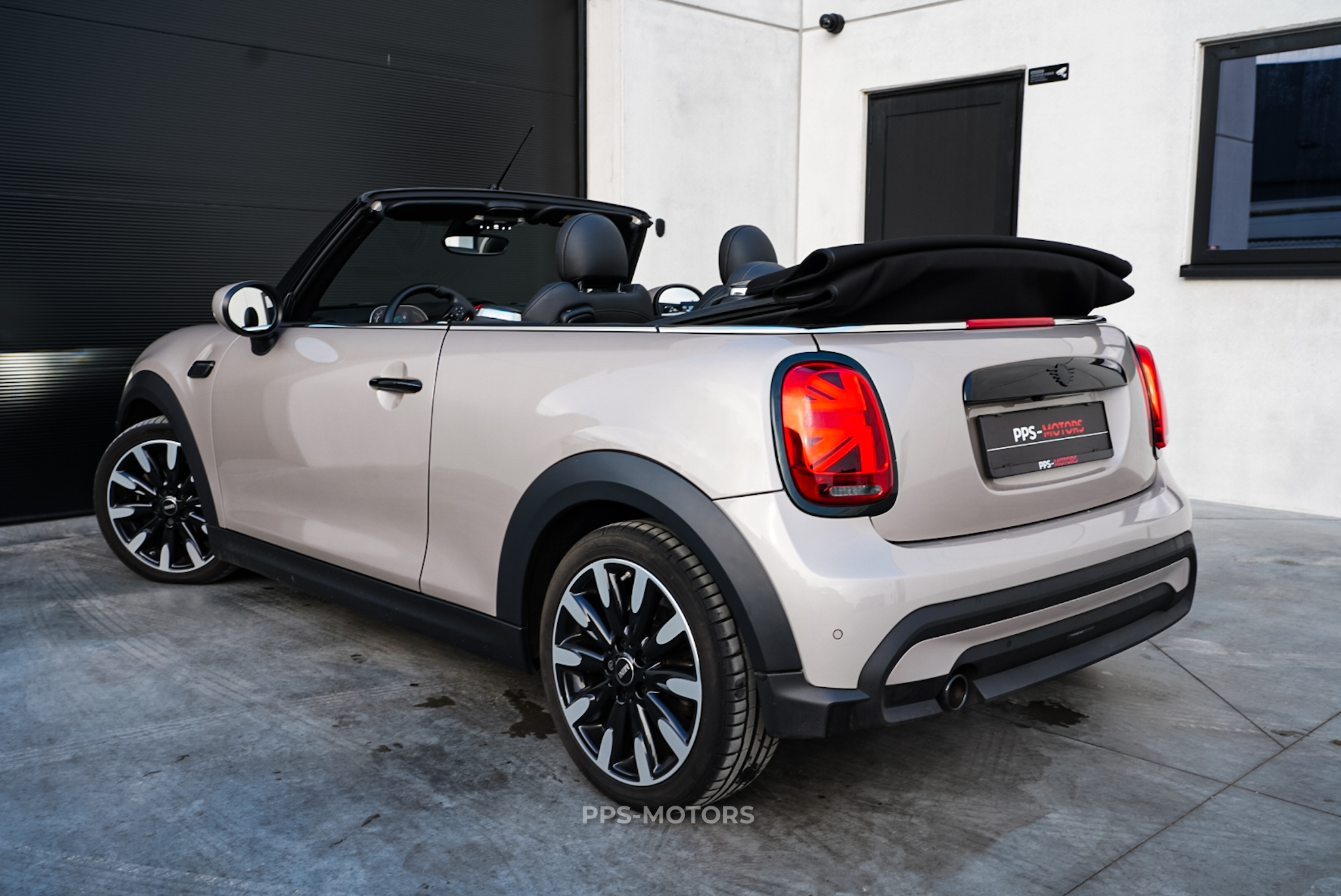 MINI COOPER CABRIO photo 21