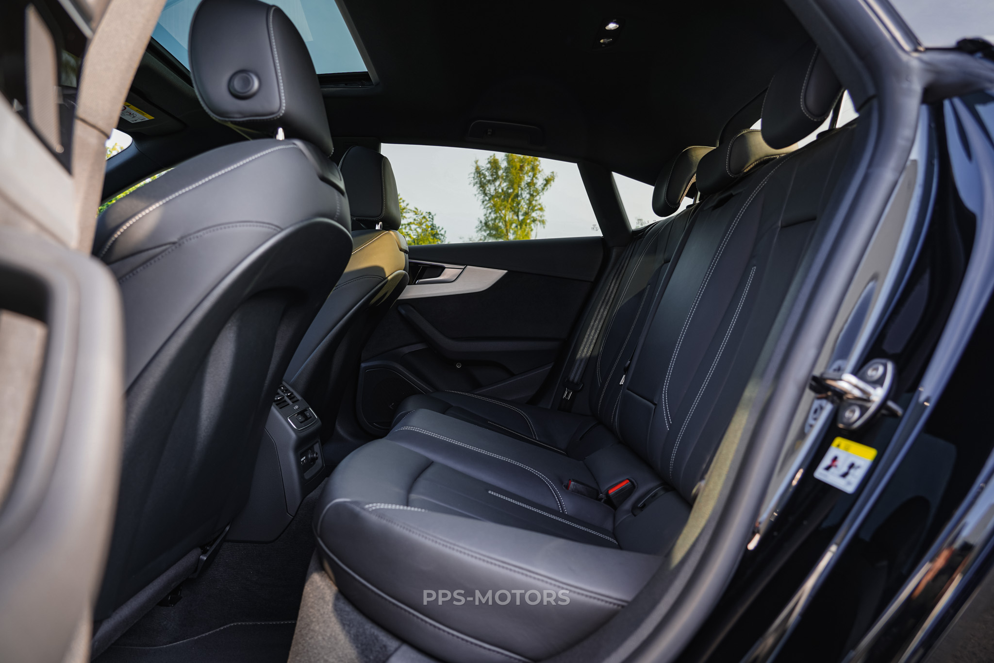 Audi A5 SPORTBACK 35TFSI photo 8