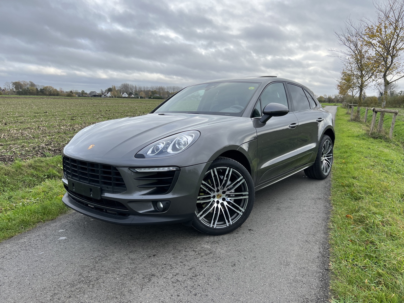 Porsche MACAN S 3.0 SPORTDESIGN photo 2