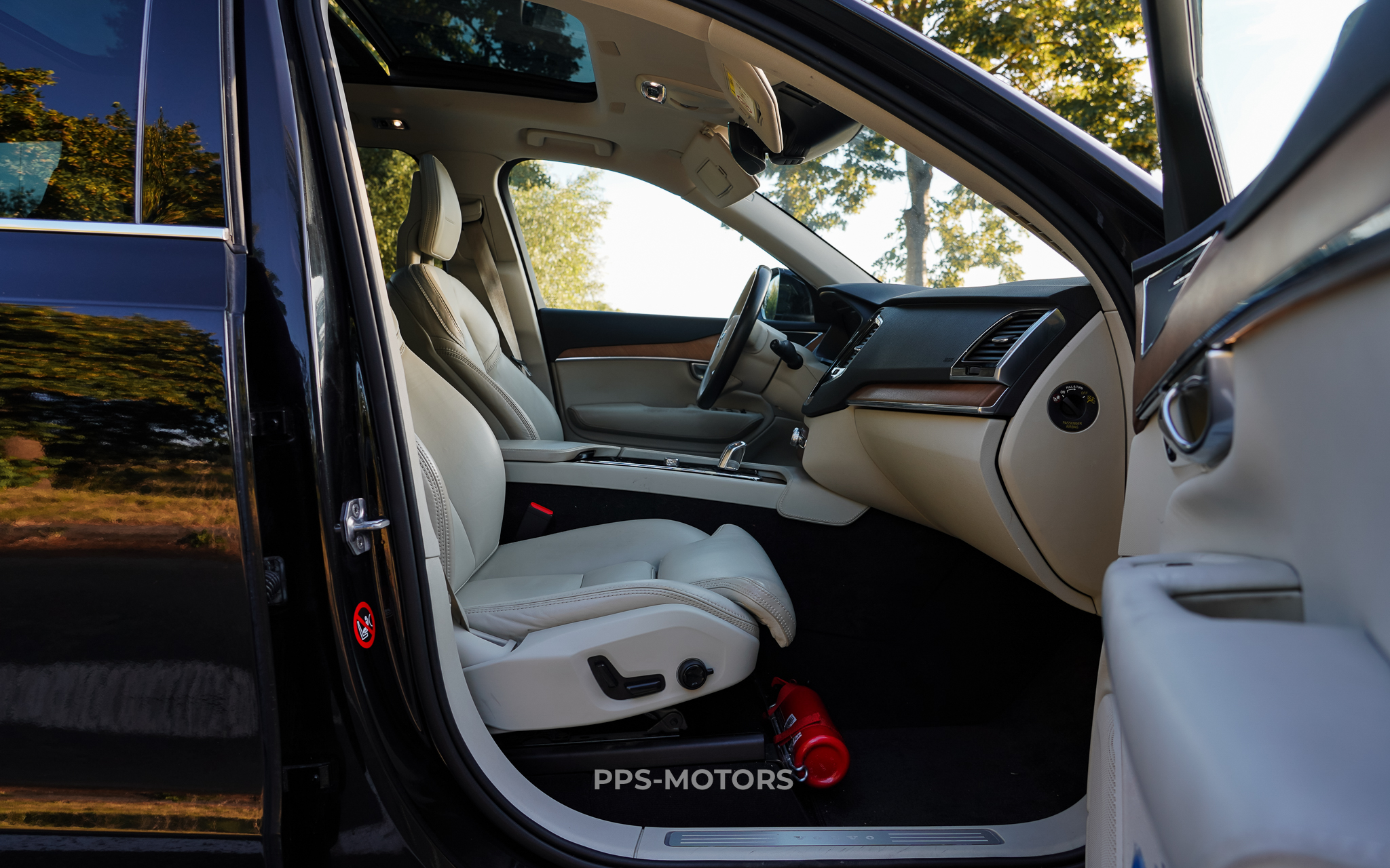 Volvo XC90 T8 INSCRIPTION photo 15