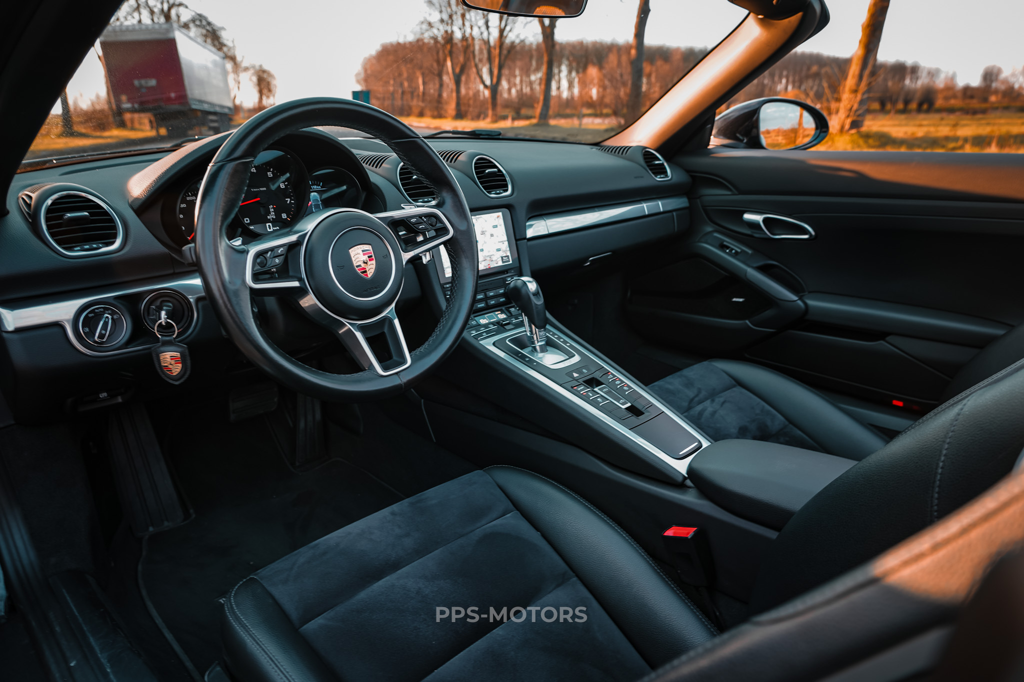 Porsche 718 BOXSTER 2.0 TURBO PDK photo 15