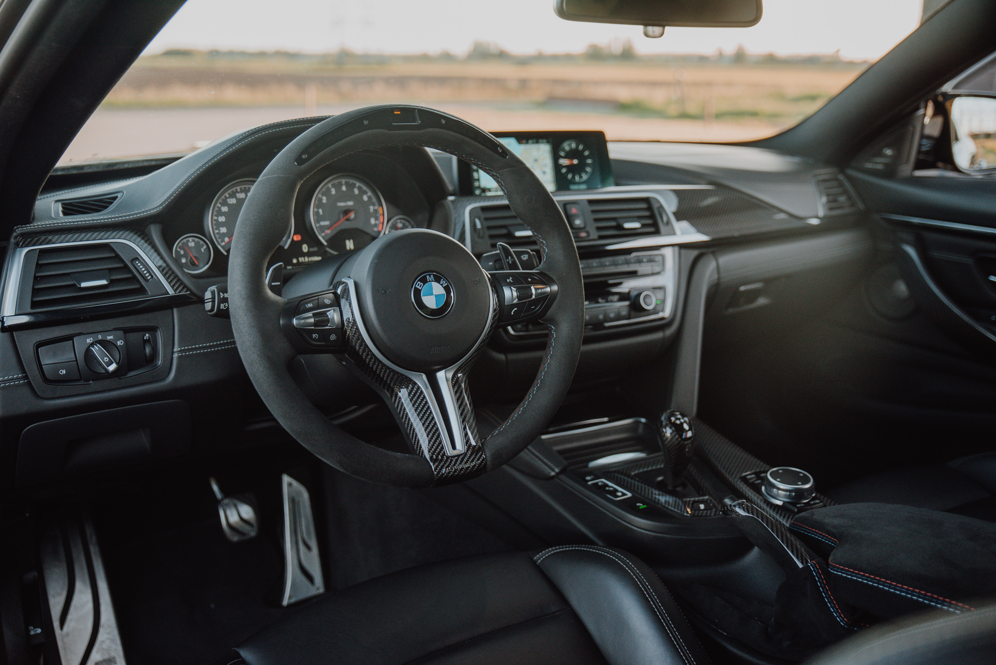 BMW M4 3.0 PERFORMANCE - COMPETITION PACKAGE photo 9