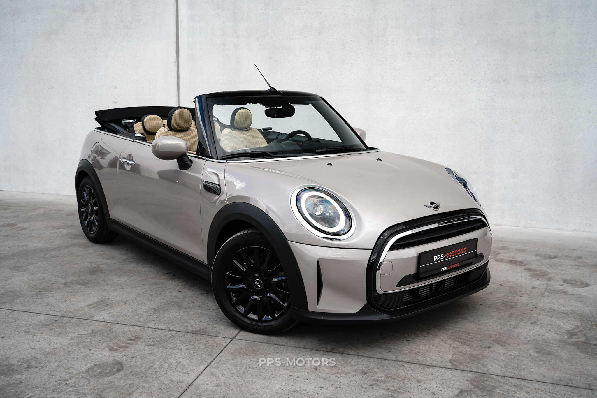 MINI COOPER CABRIO photo 11