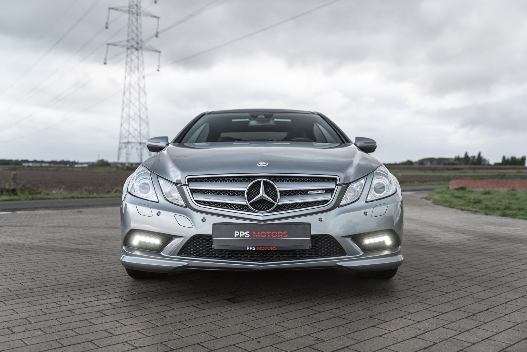 Mercedes Benz E250d AVANTGARDE AMG-PAKKET photo 2