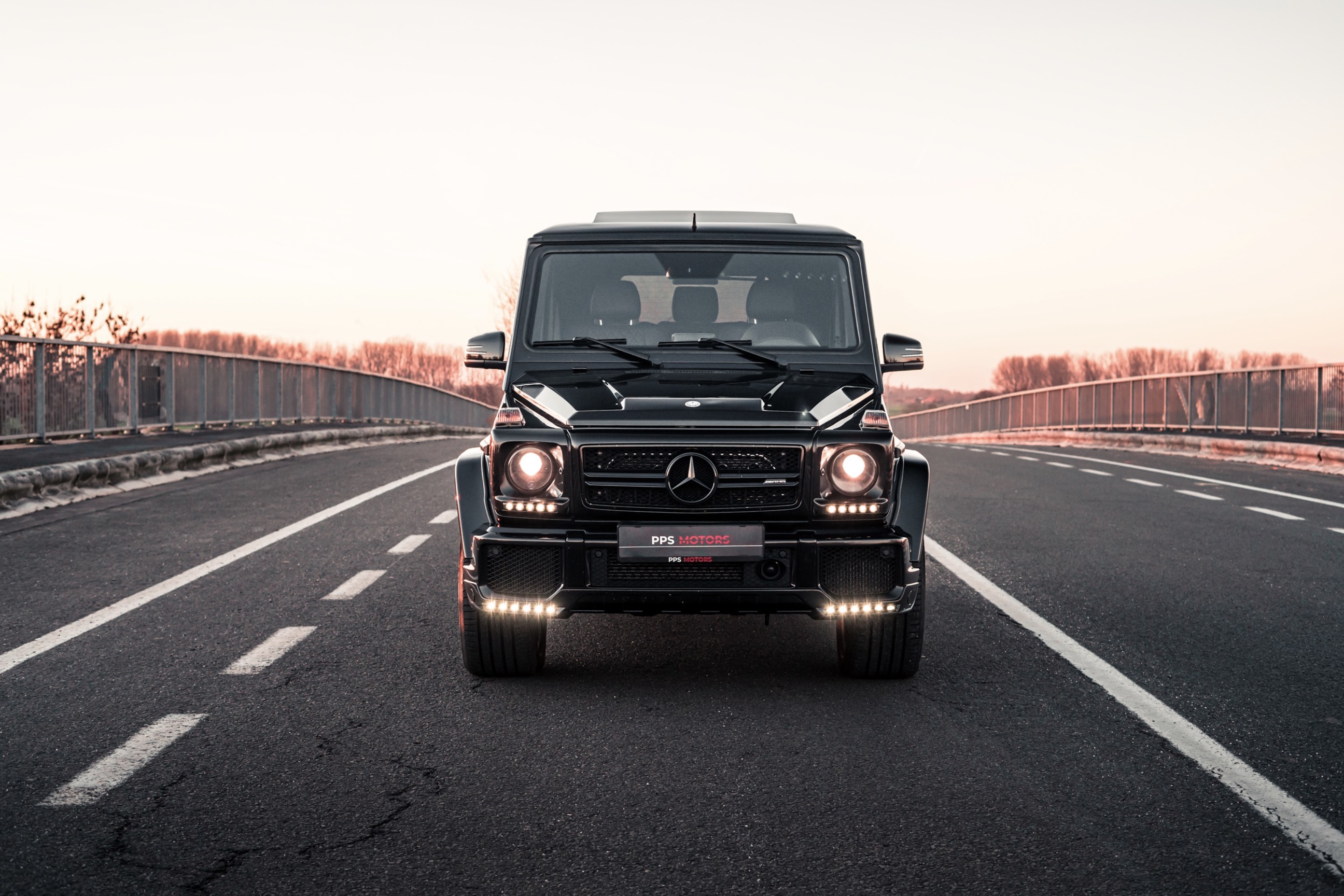 Mercedes Benz G63 AMG 5.5 V8 | BRABUS OPTIK photo 8