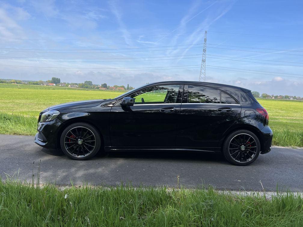 Mercedes Benz A220 4-MATIC AMG PAKKET photo 11