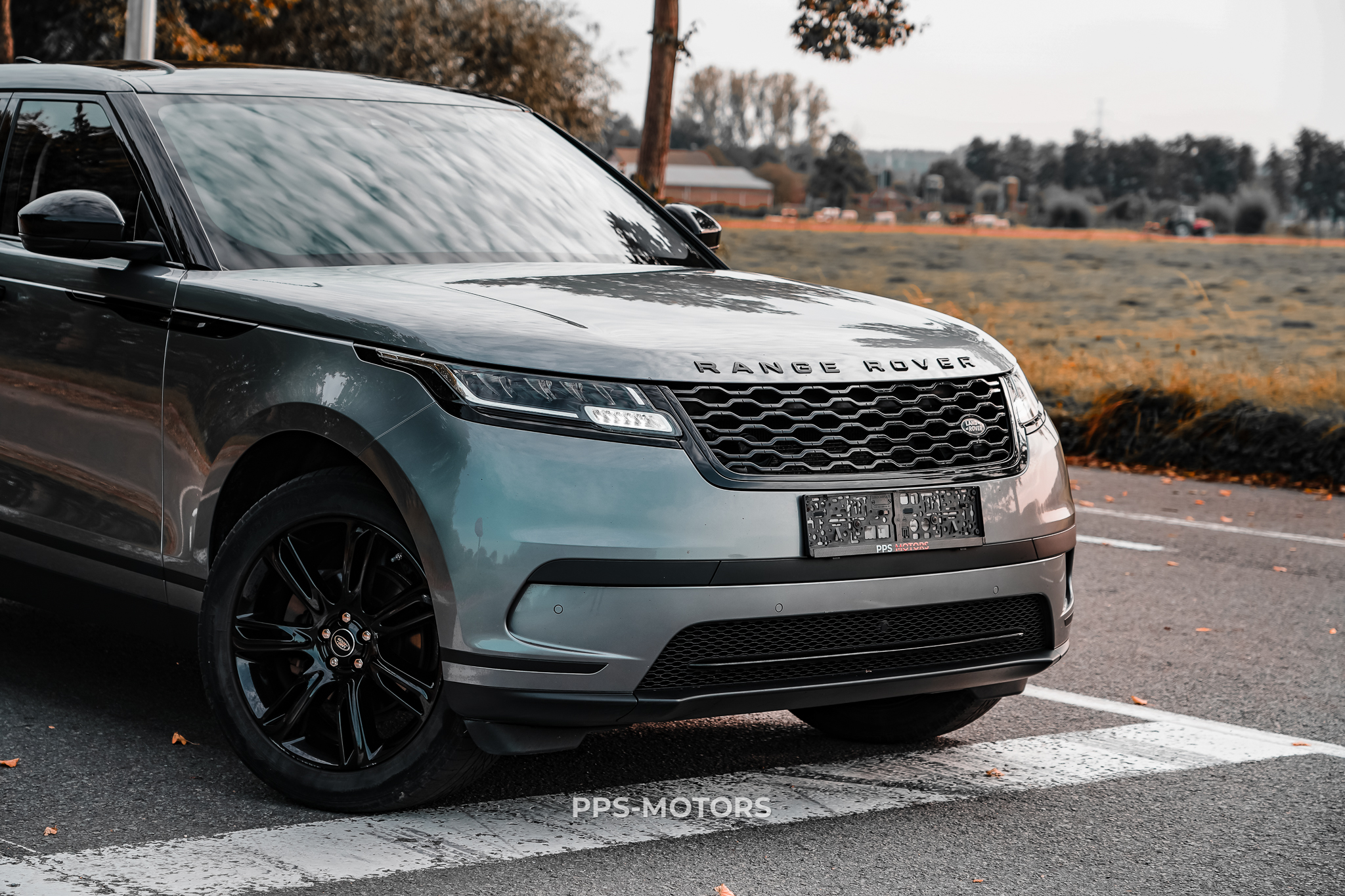 Land Rover RANGE ROVER VELAR photo 13