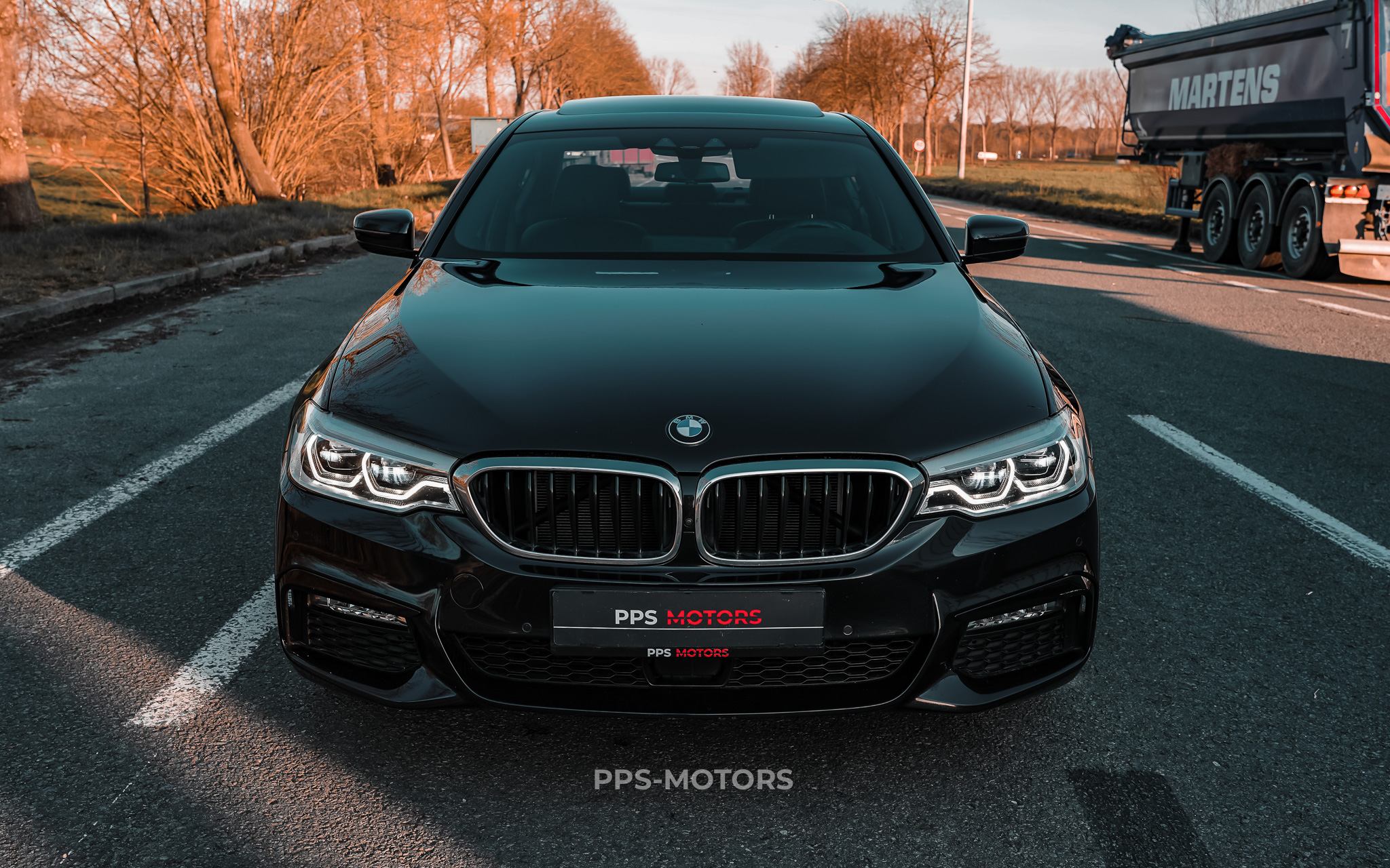 BMW 540i xDRIVE G30 M-PAKKET photo 4