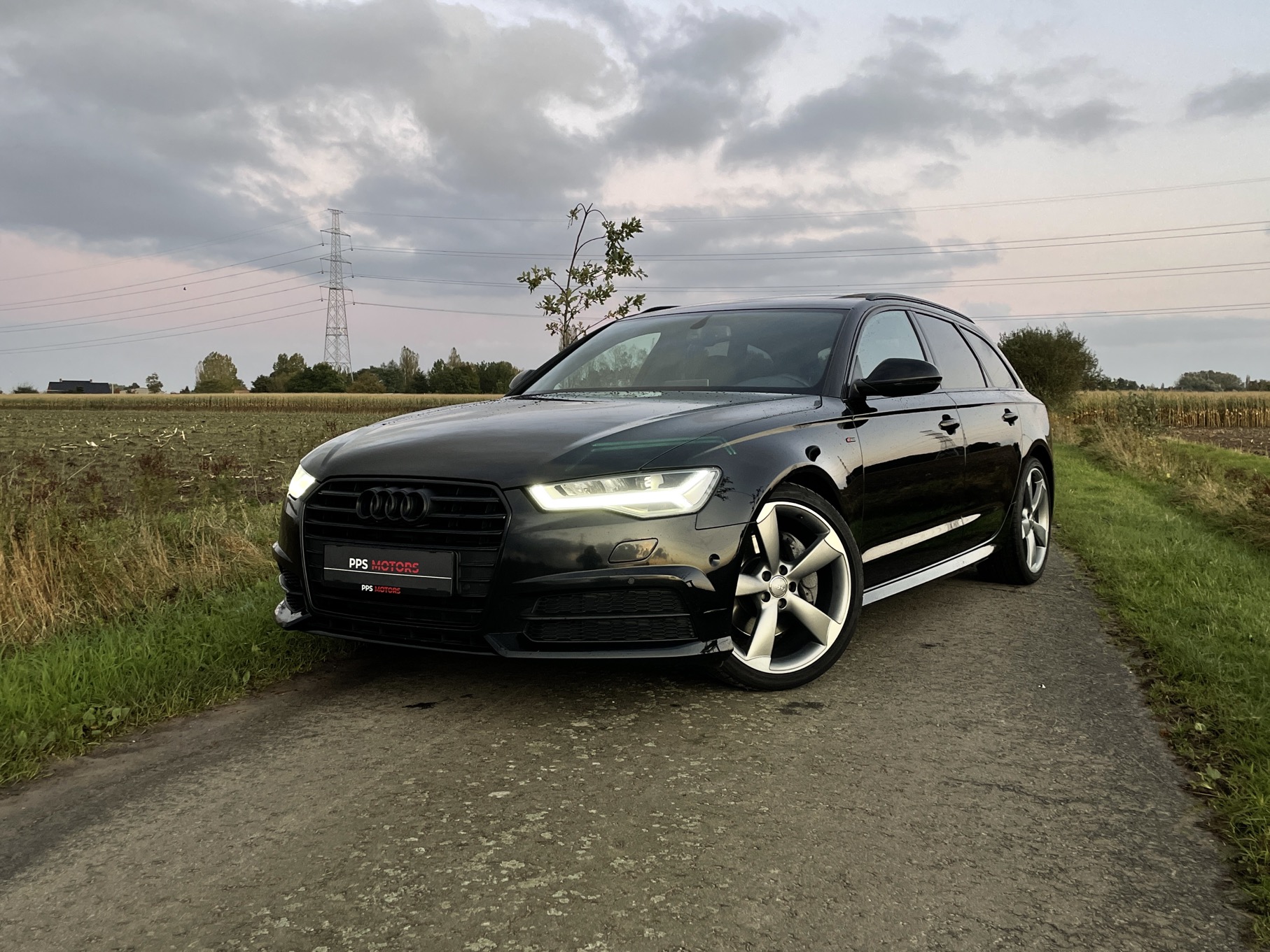 Audi A6 3.0 TDI V6 S-LINE photo 2